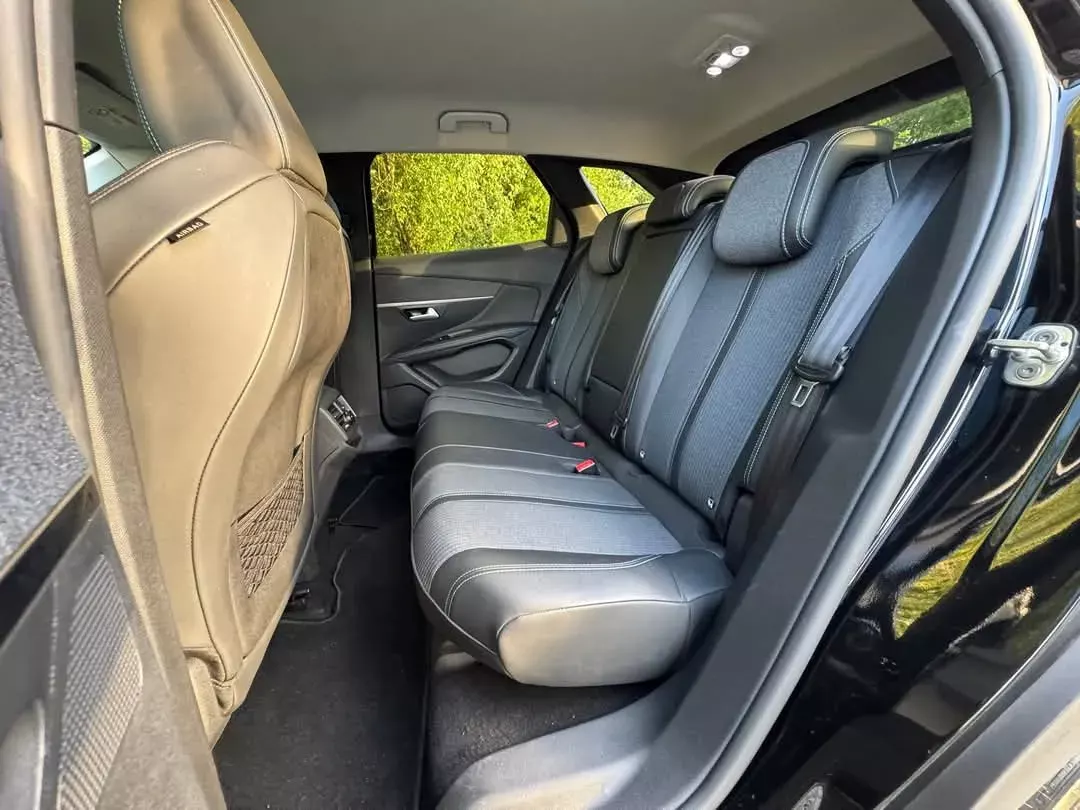 Peugeot 3008 1.5 BlueHDi Allure 29