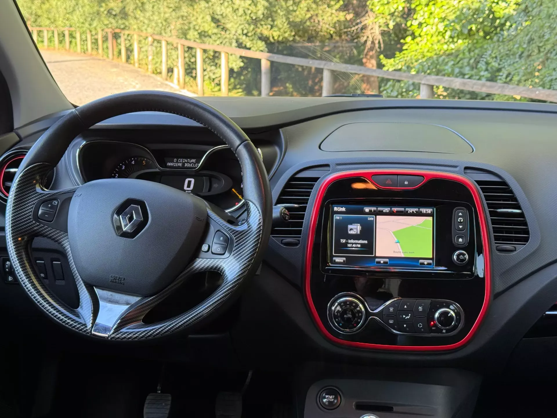 Renault Captur 1.5 dCi Helly Hansen 16
