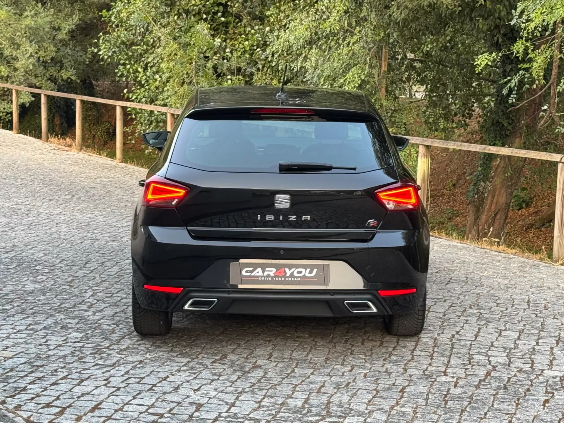 SEAT Ibiza 1.6 TDI FR 9