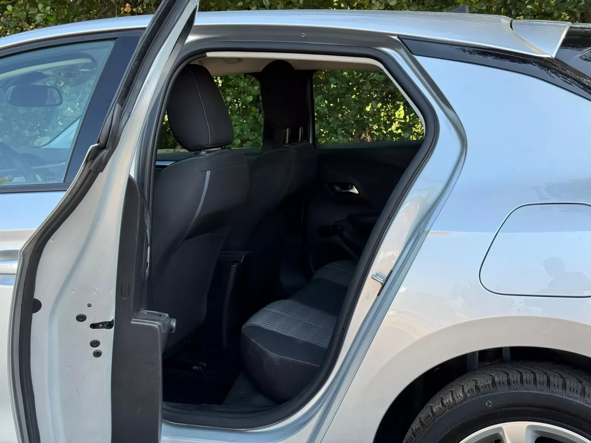 Opel Corsa 1.5 D Elegance 29