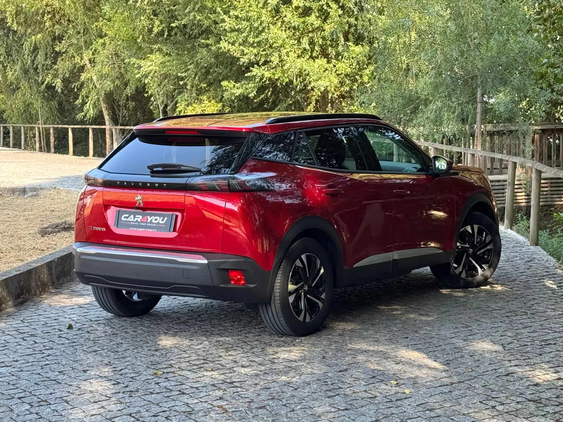 Peugeot e-2008 50 kWh Allure 8