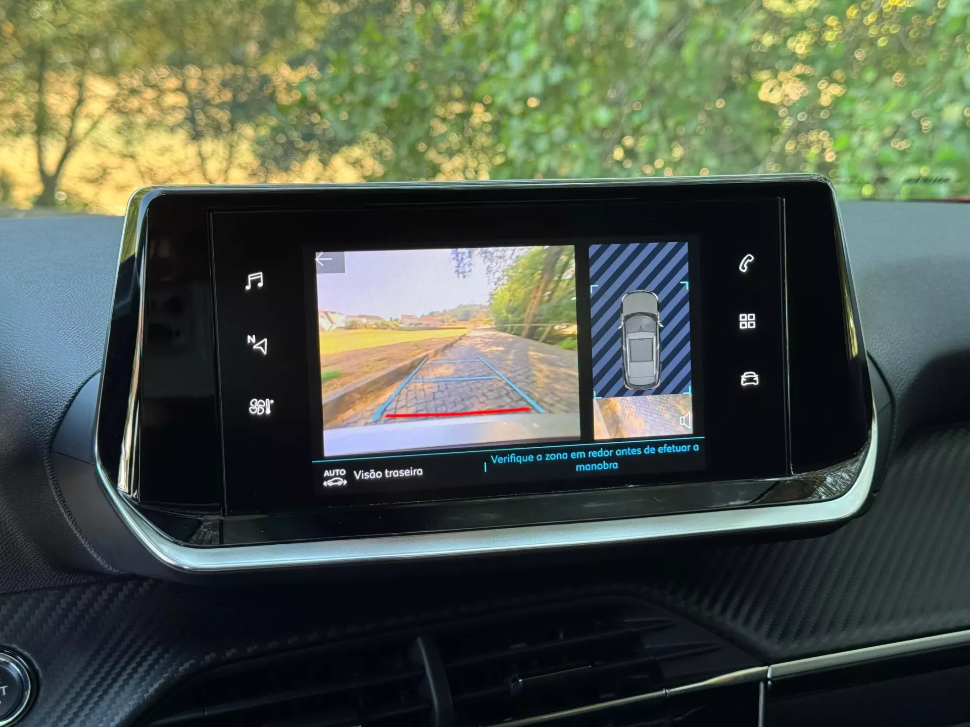 Peugeot e-2008 50 kWh Allure 13