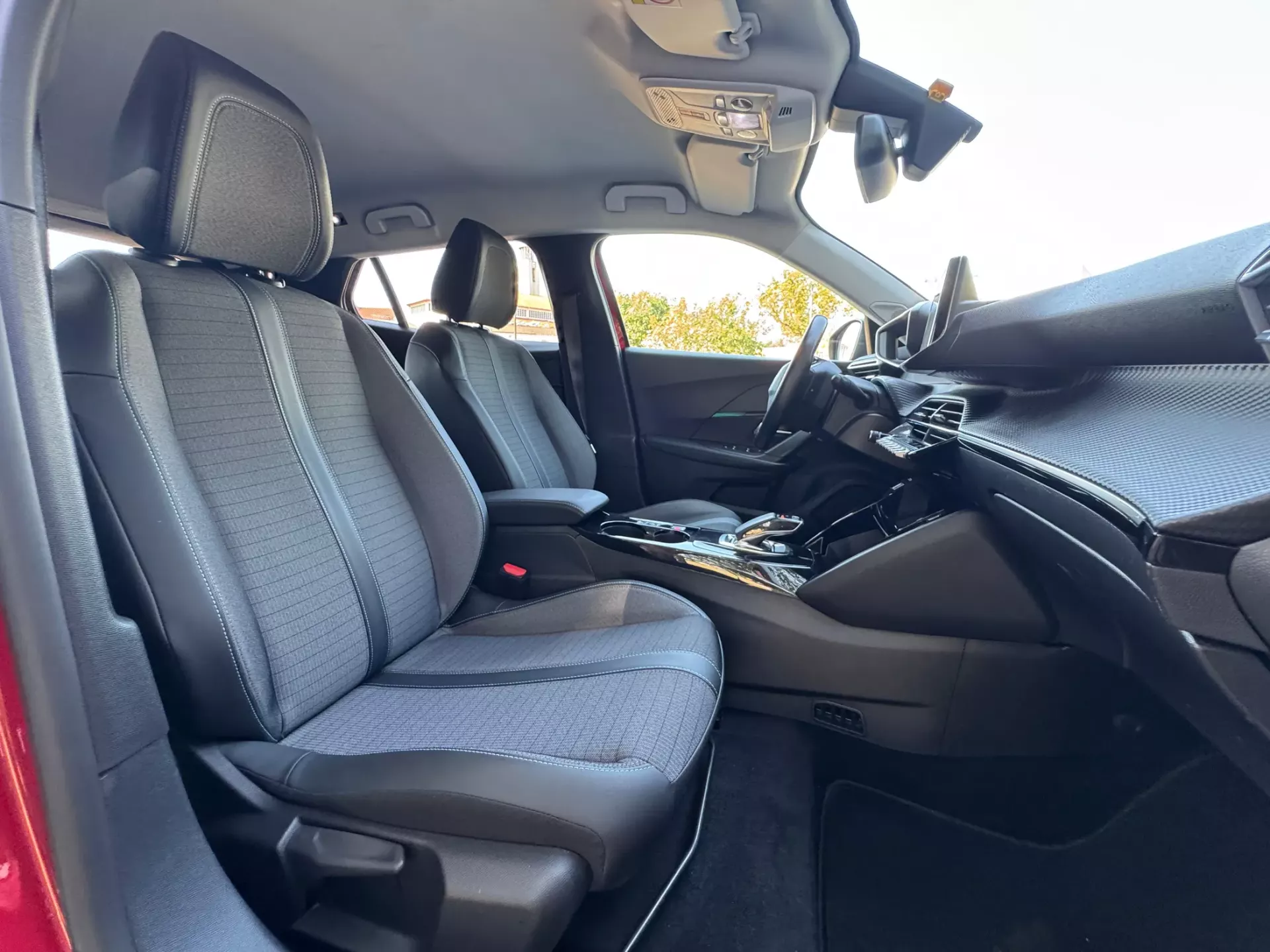 Peugeot e-2008 50 kWh Allure 23