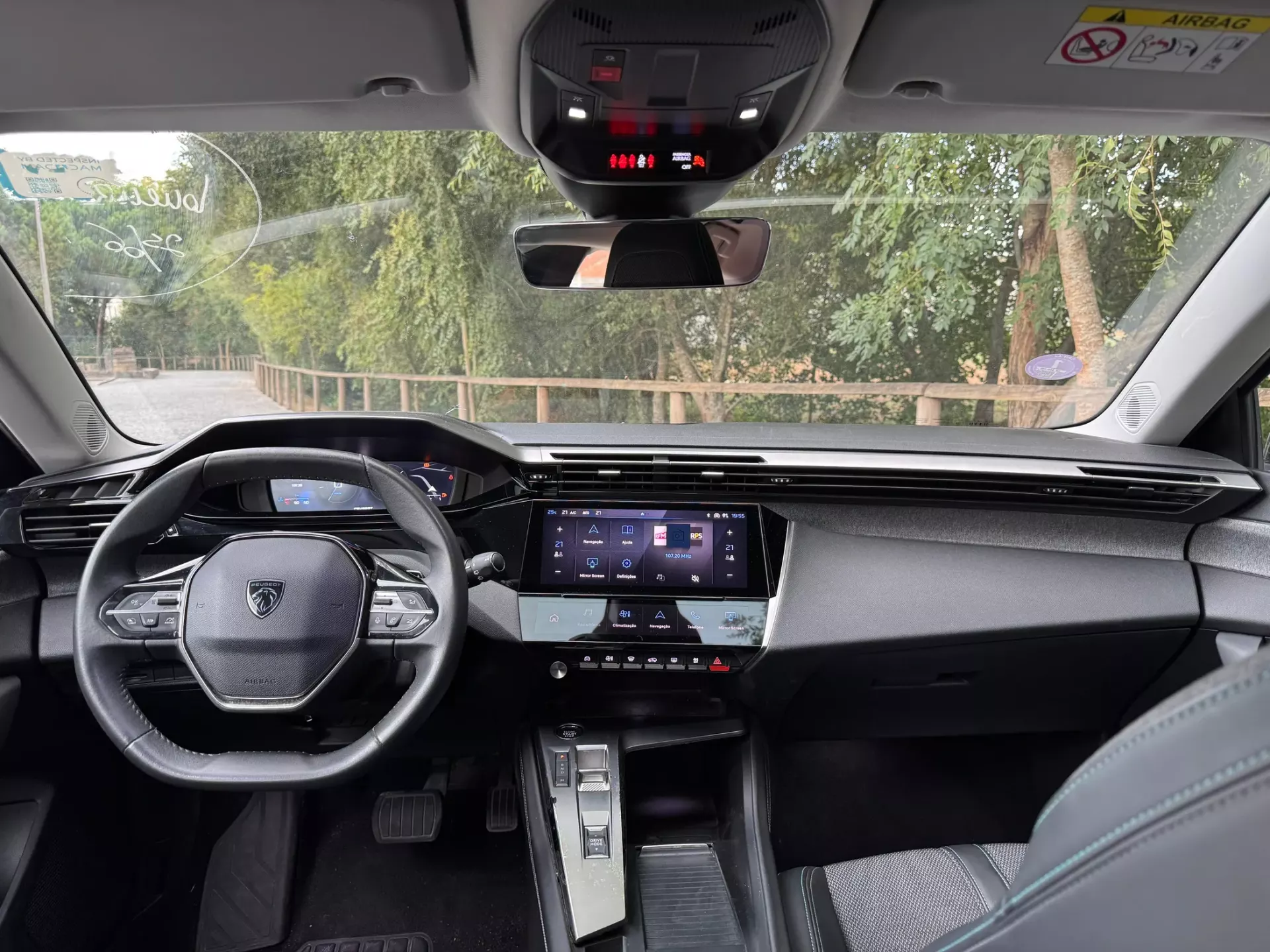 Peugeot 308 1.2 PureTech Allure EAT8 12