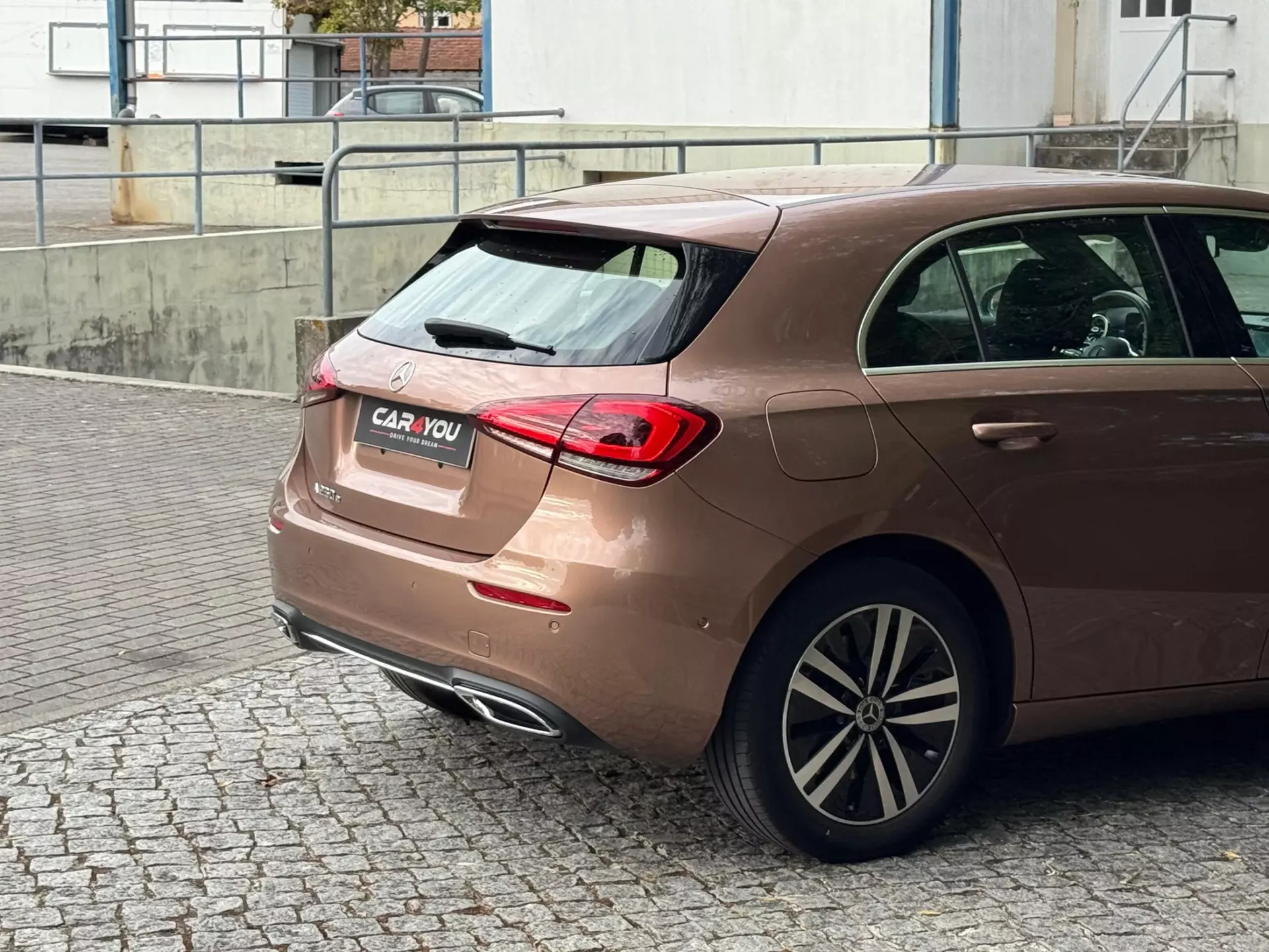 Mercedes-Benz CLA 250 e Progressive 5