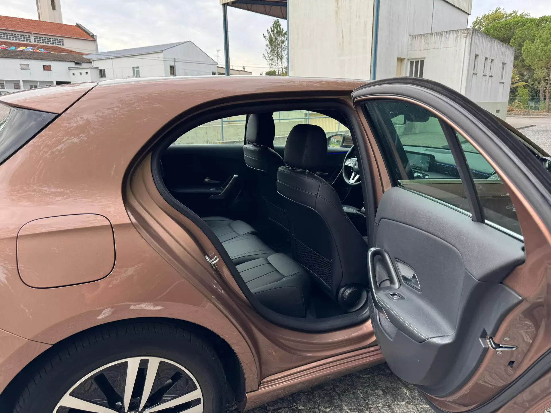 Mercedes-Benz CLA 250 e Progressive 29