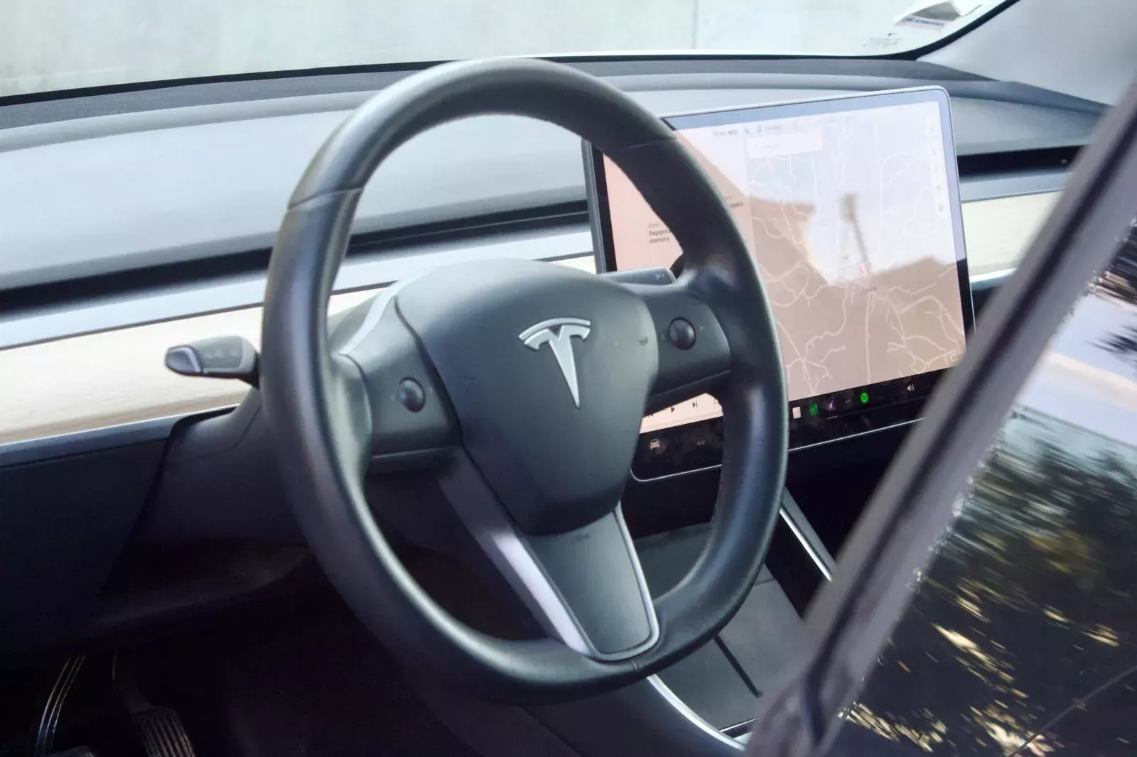 Tesla Model 3 Long-Range Dual Motor AWD 9