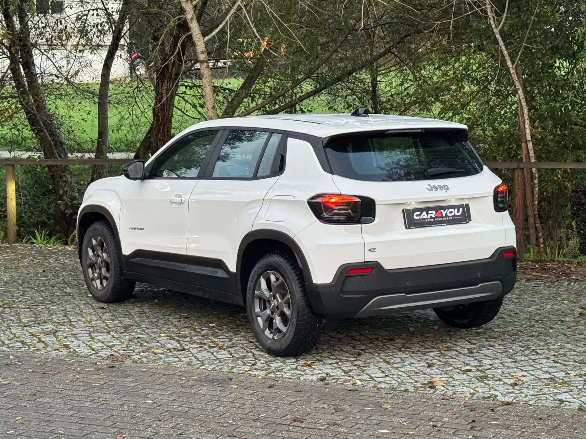 Jeep Avenger 54 kWh Longitude 8