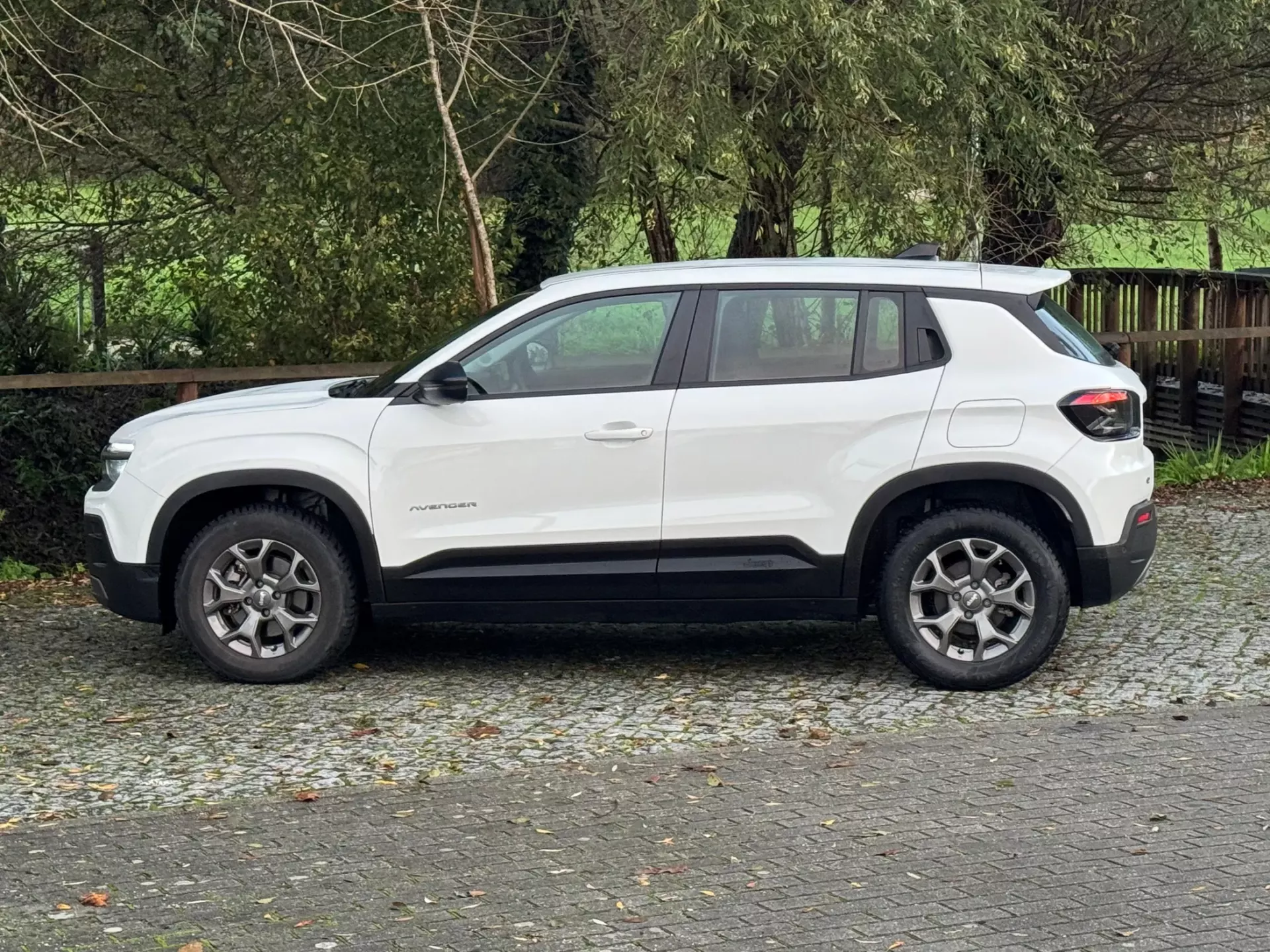 Jeep Avenger 54 kWh Longitude 9