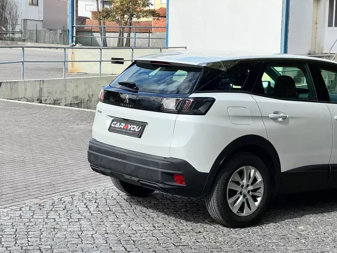 Peugeot 3008 1.5 BlueHDi Allure EAT8 5