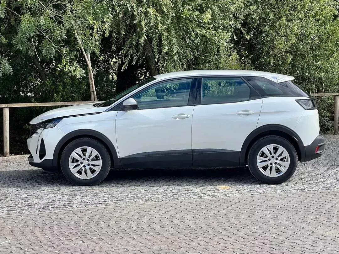 Peugeot 3008 1.5 BlueHDi Allure EAT8 7