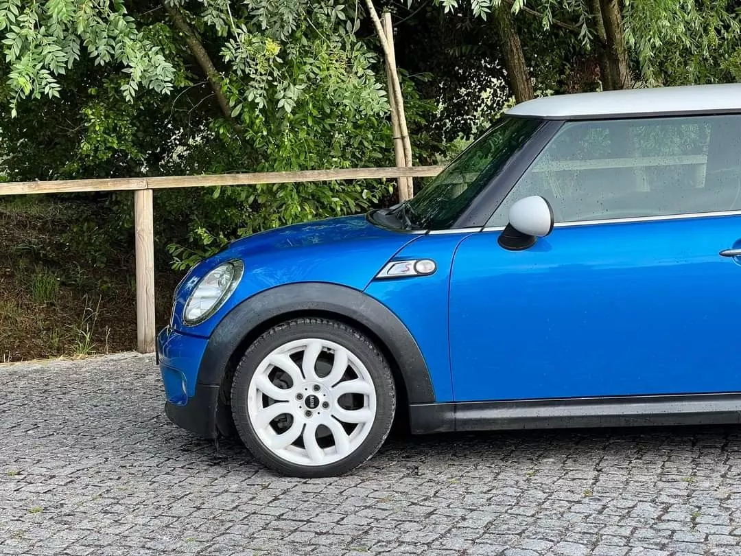 MINI 3 Portas Cooper S 11