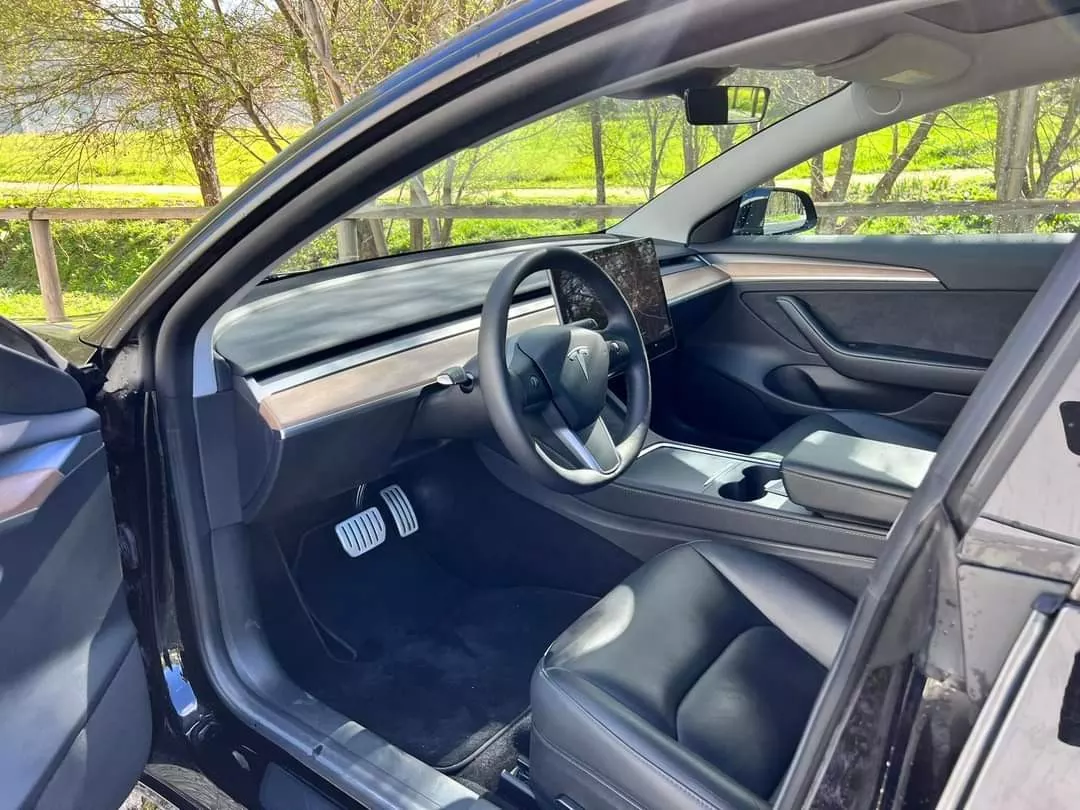 Tesla Model 3 Performance Dual Motor AWD 22