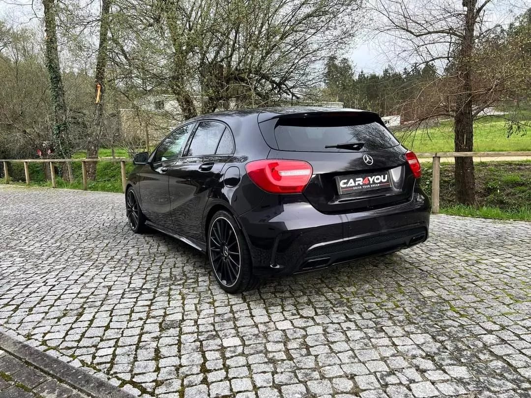Mercedes-Benz A 45 AMG 4-Matic 13