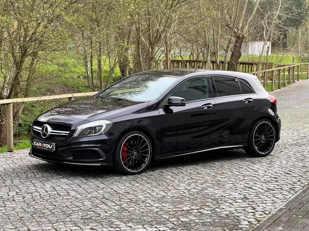 Mercedes-Benz A 45 AMG 4-Matic 14