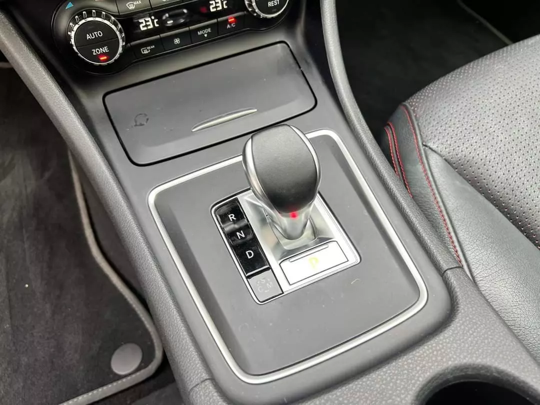 Mercedes-Benz A 45 AMG 4-Matic 21