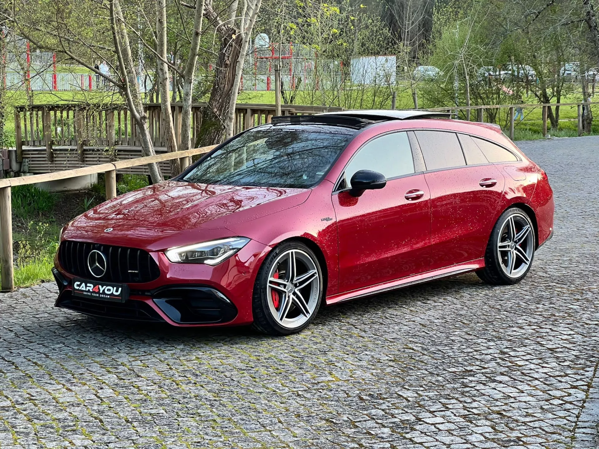 Mercedes-Benz CLA 45 AMG S Shooting Brake 4Matic+ 2