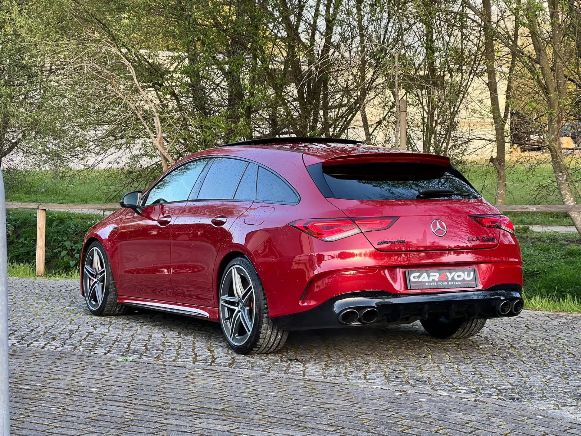 Mercedes-Benz CLA 45 AMG S Shooting Brake 4Matic+ 7