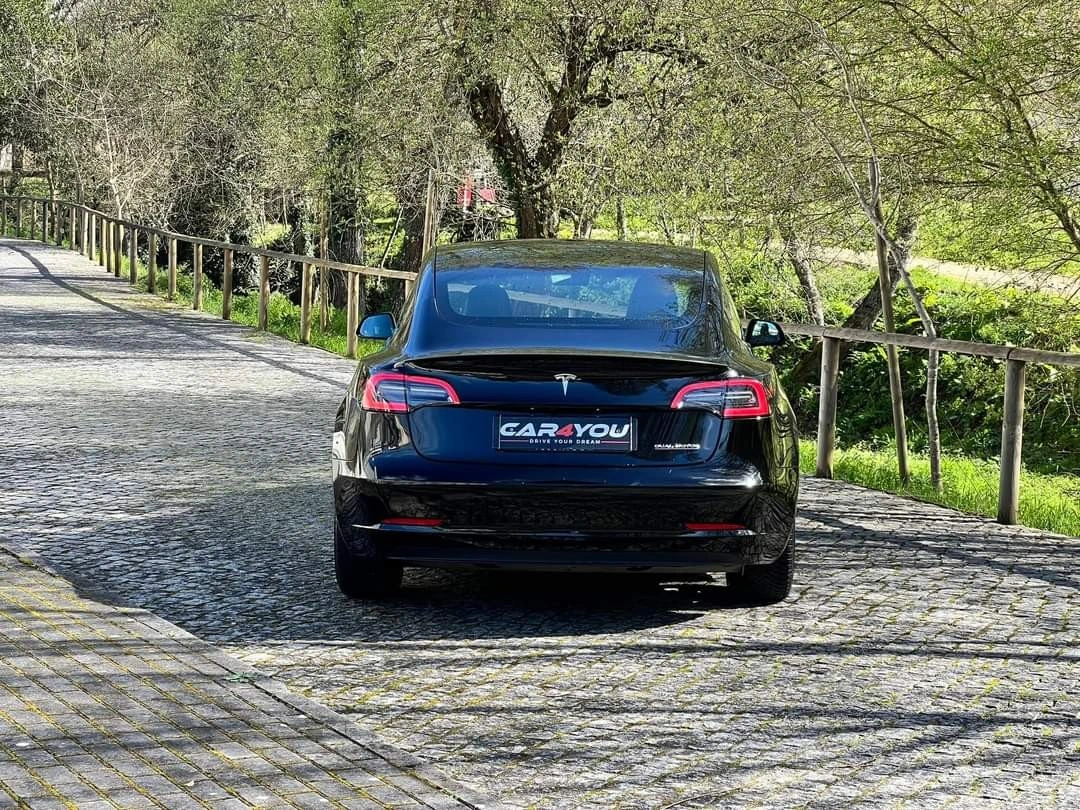 Tesla Model 3 Performance Dual Motor AWD 10