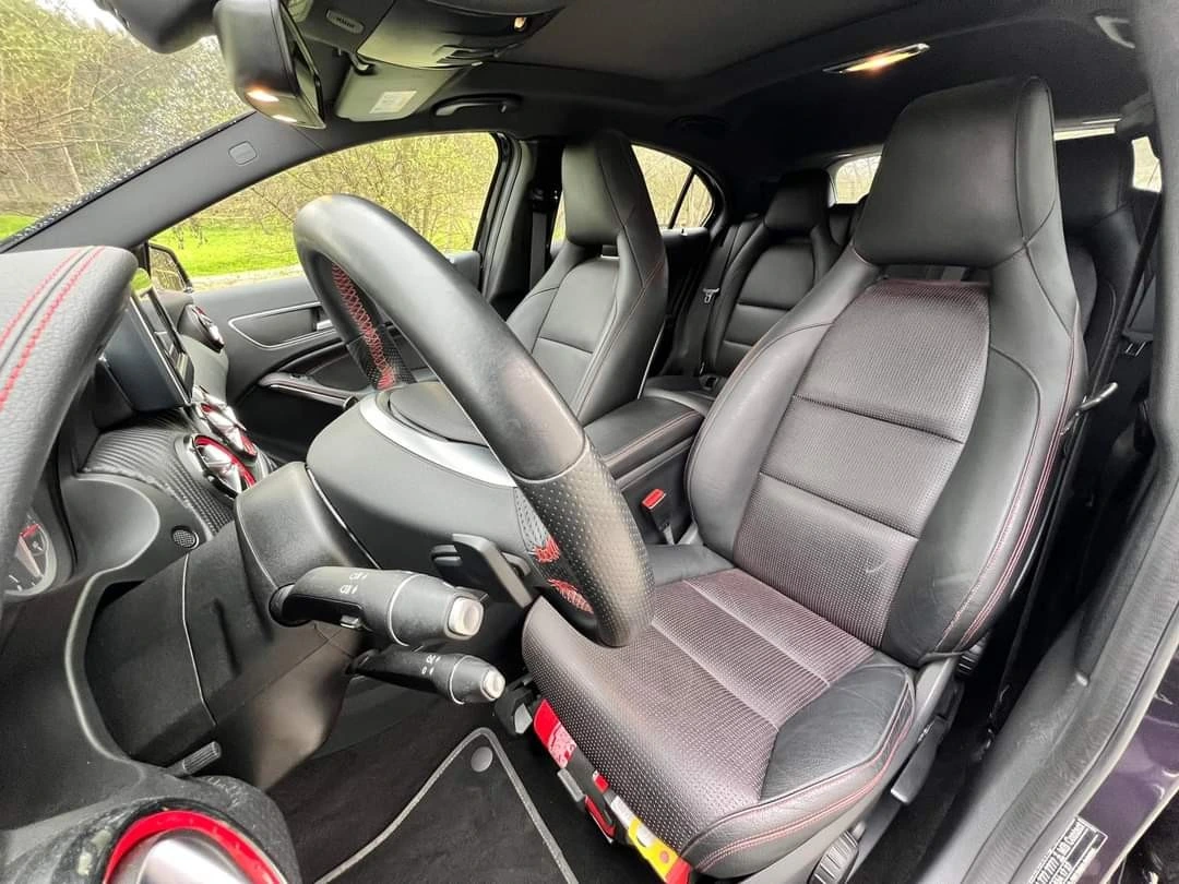 Mercedes-Benz A 45 AMG 4-Matic 24
