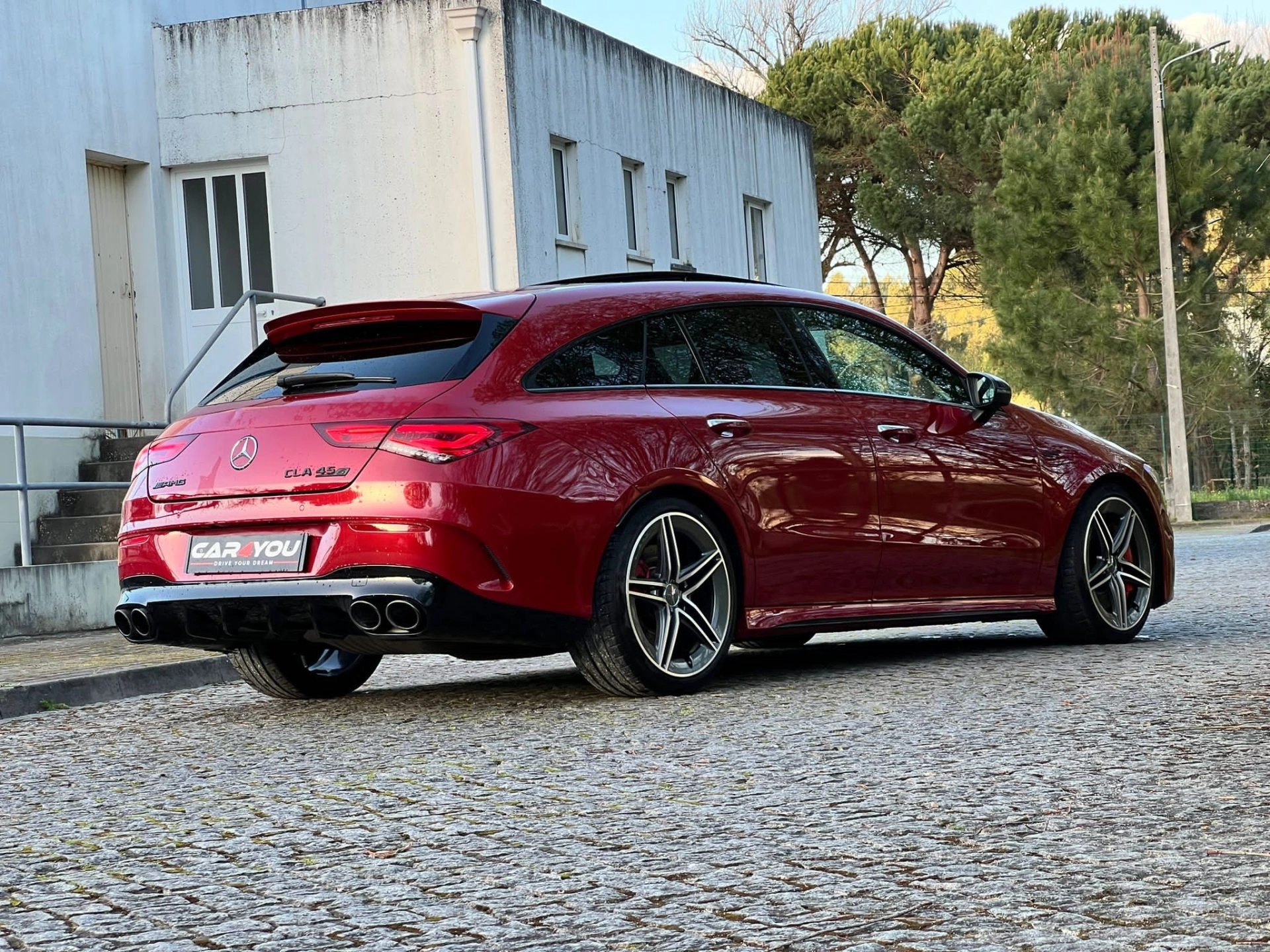 Mercedes-Benz CLA 45 AMG S Shooting Brake 4Matic+ 13