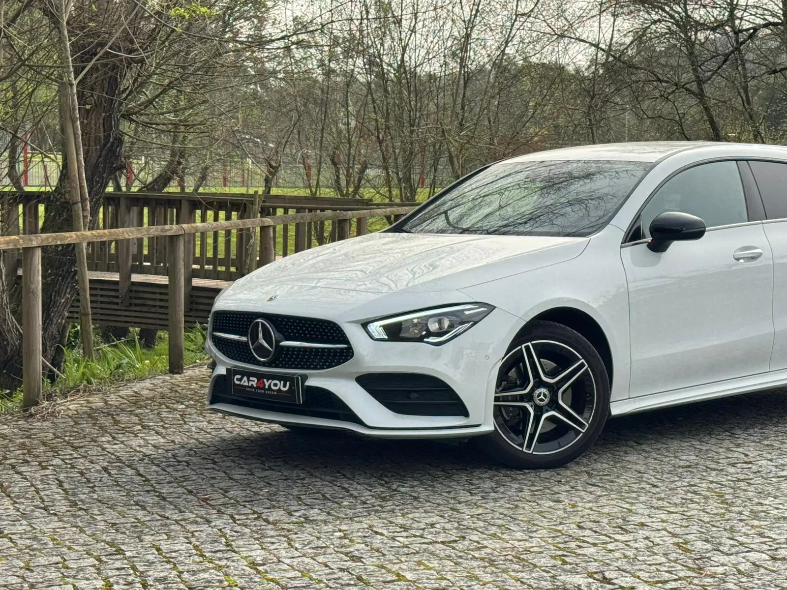 Mercedes-Benz CLA 250 e Shooting Brake AMG Line 2