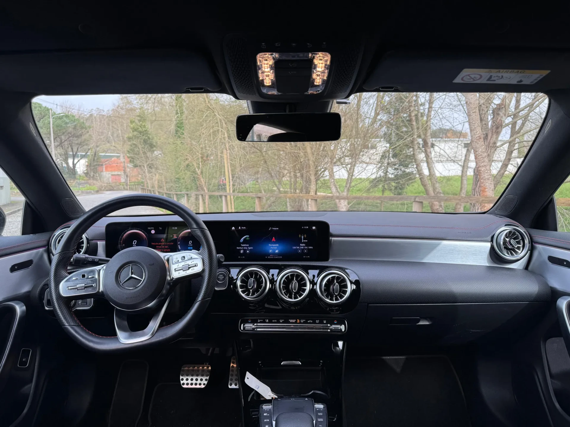 Mercedes-Benz CLA 250 e Shooting Brake AMG Line 16