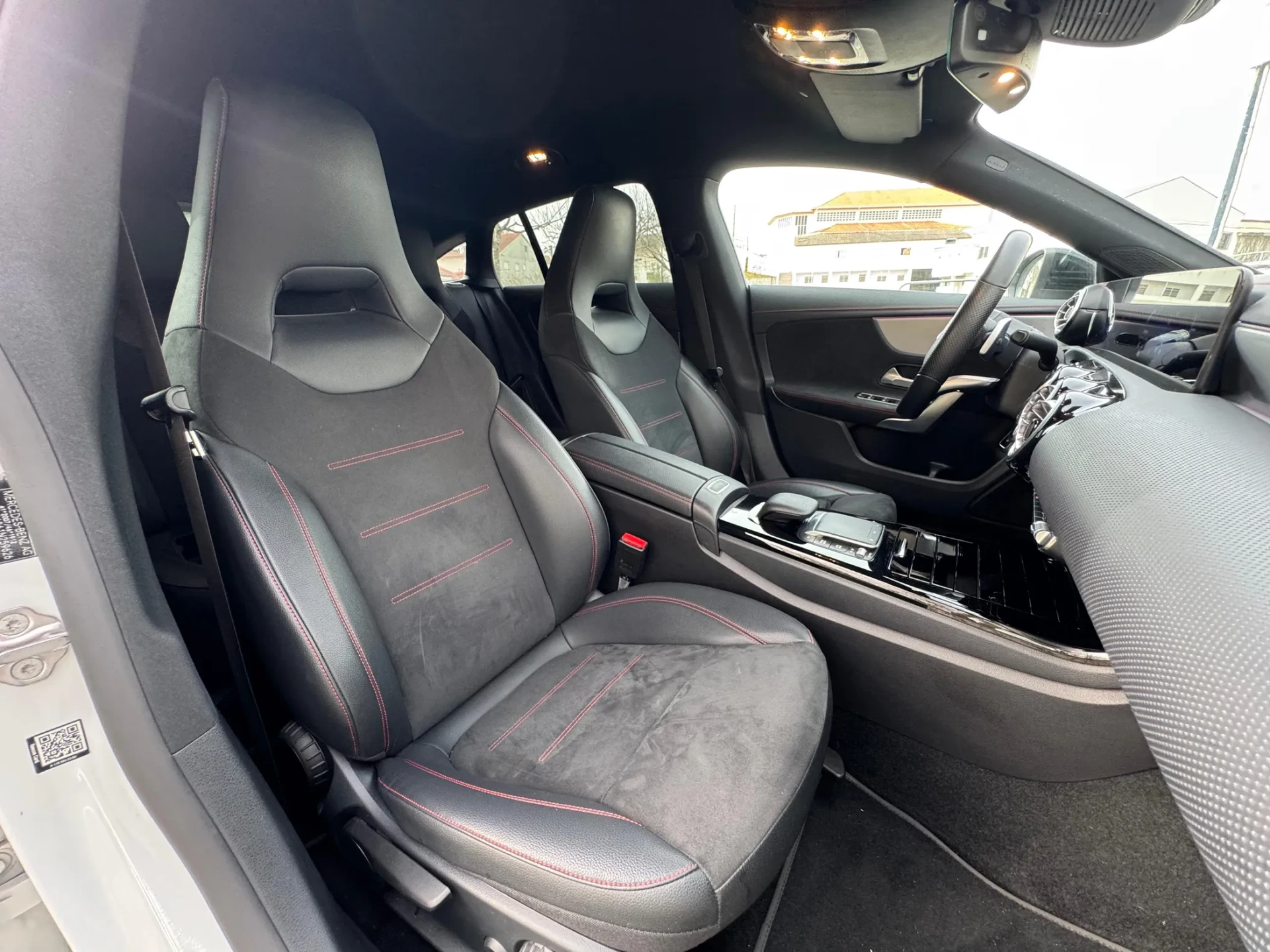 Mercedes-Benz CLA 250 e Shooting Brake AMG Line 25