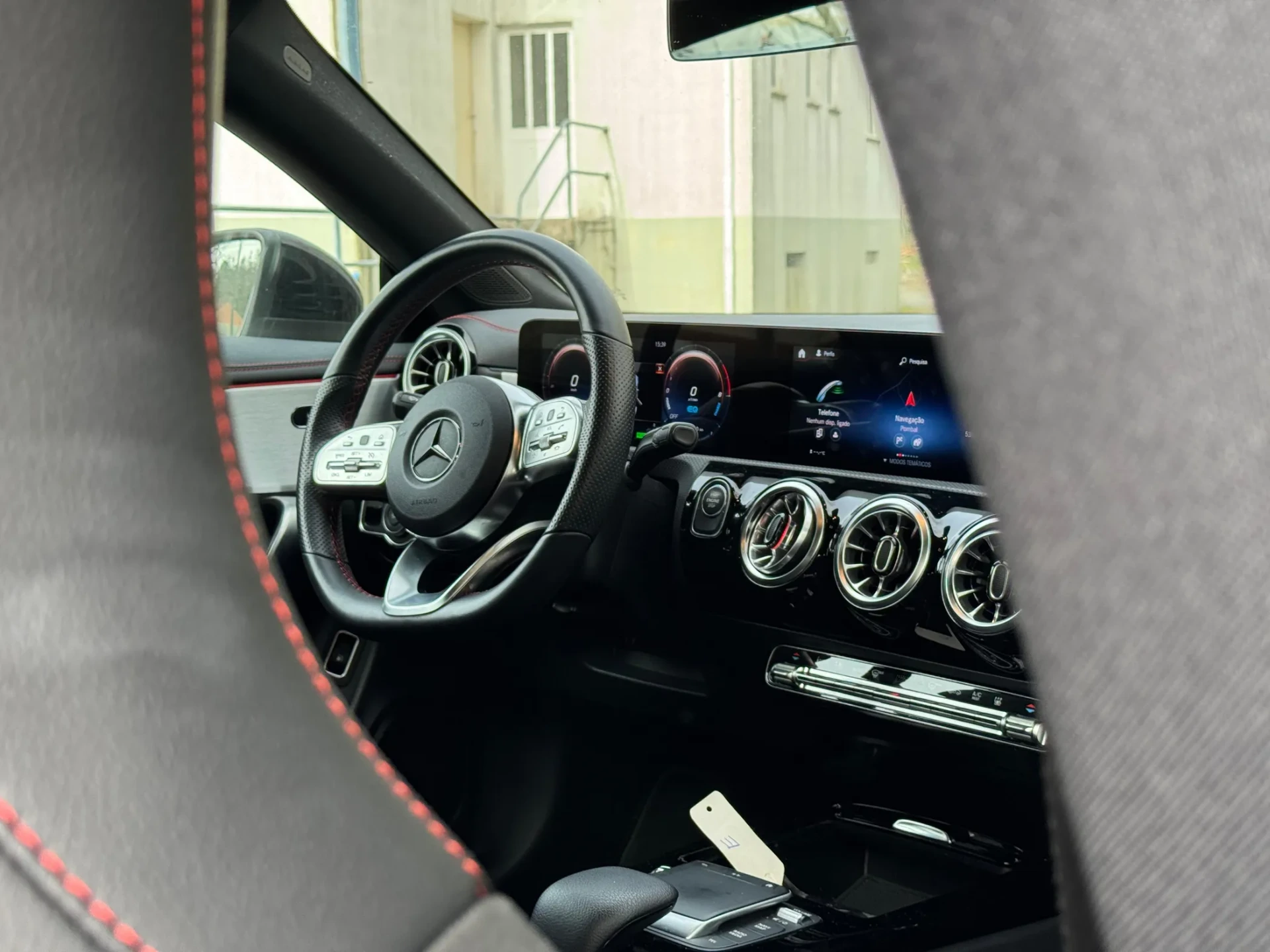 Mercedes-Benz CLA 250 e Shooting Brake AMG Line 27