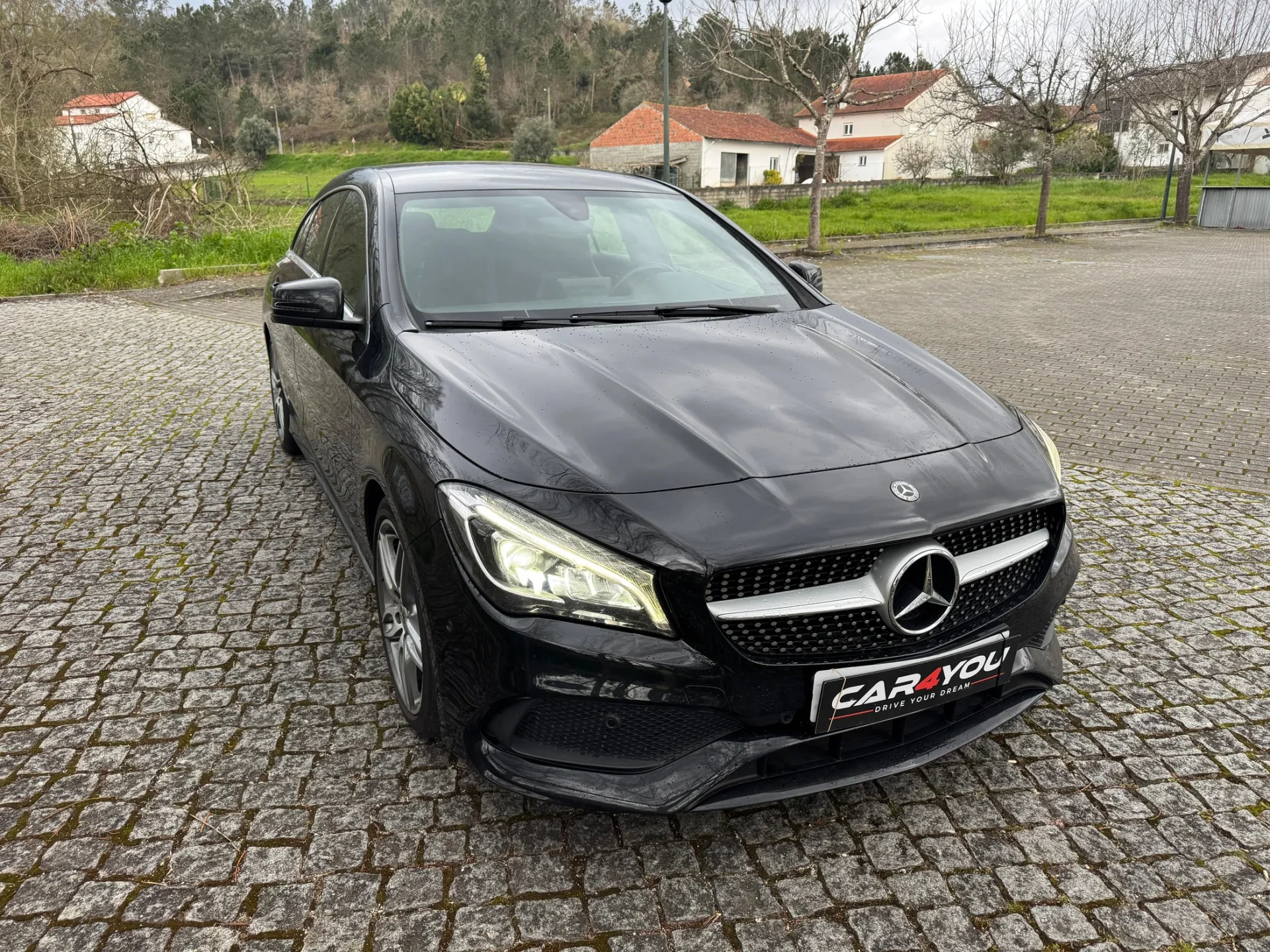 Mercedes-Benz CLA 180 7G-DCT AMG Line 12