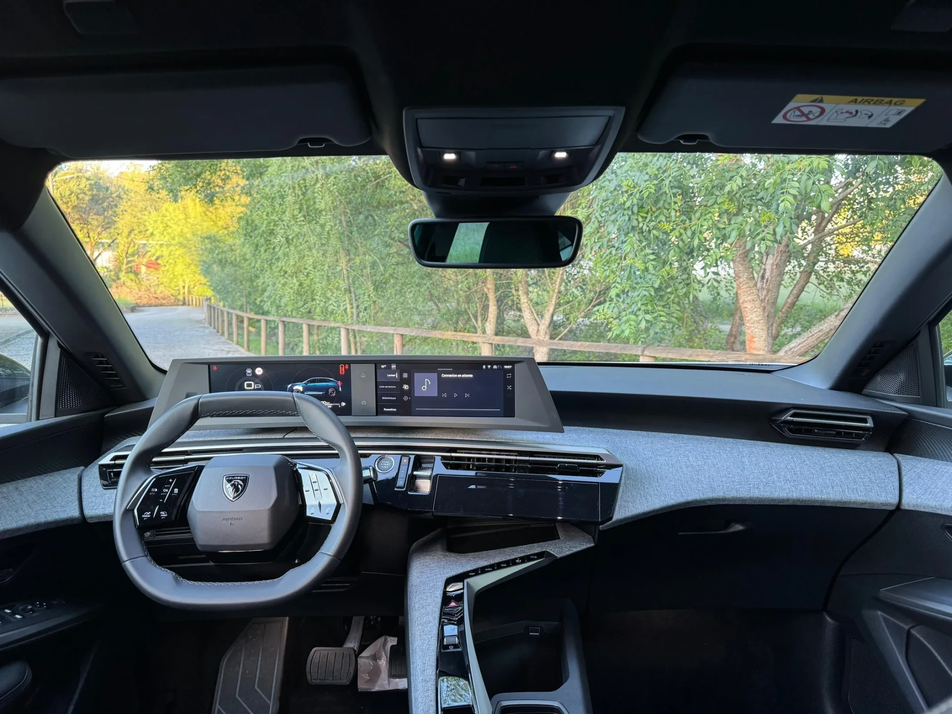 Peugeot 3008 1.2 Hybrid Allure e-DCS6 14
