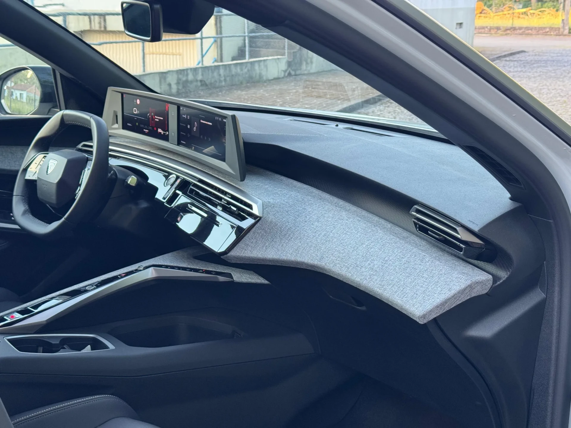 Peugeot 3008 1.2 Hybrid Allure e-DCS6 25