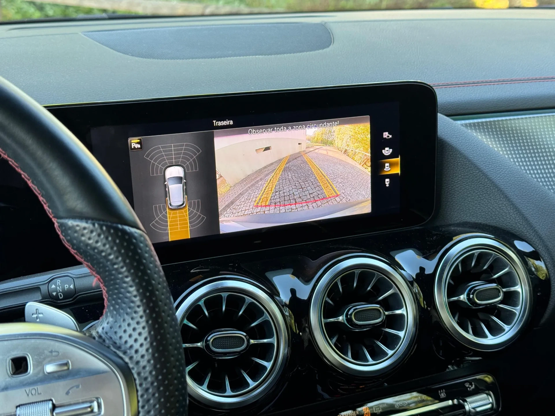 Mercedes-Benz EQA 250 AMG Line 18