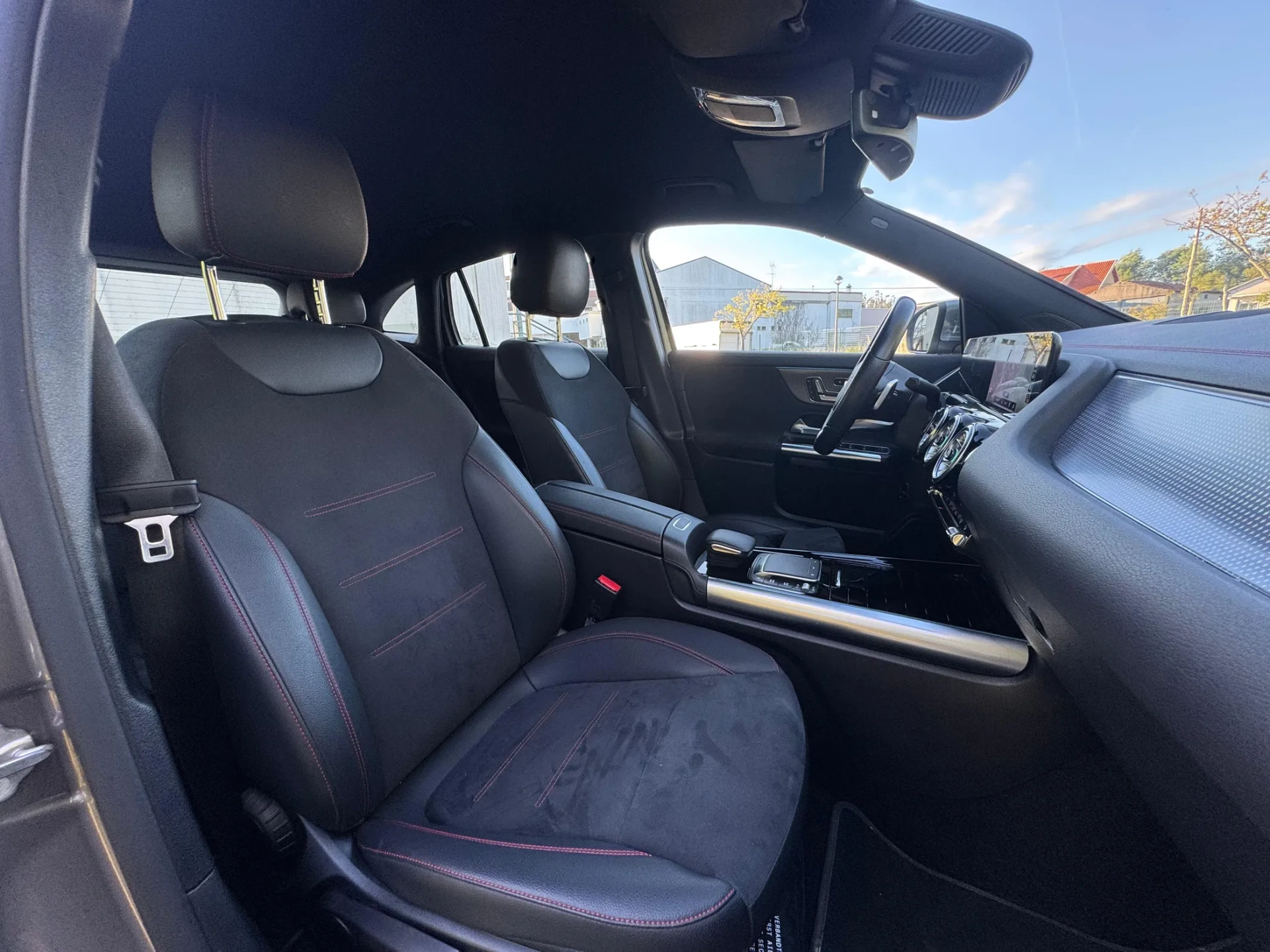 Mercedes-Benz EQA 250 AMG Line 27