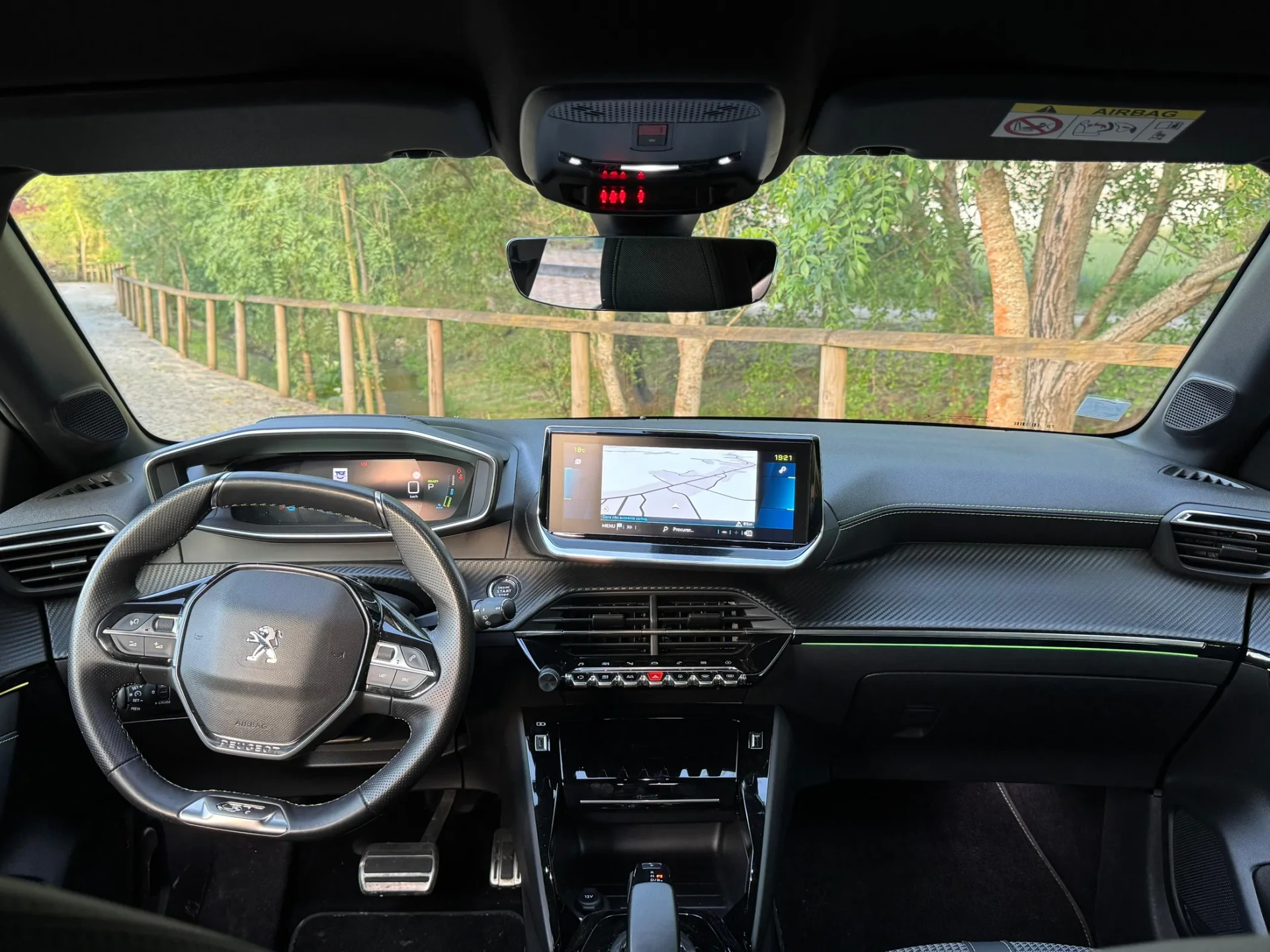 Peugeot e-208 50 kWh GT Line 25