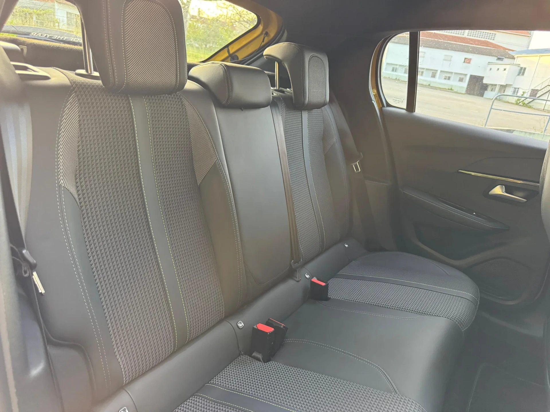 Peugeot e-208 50 kWh GT Line 41