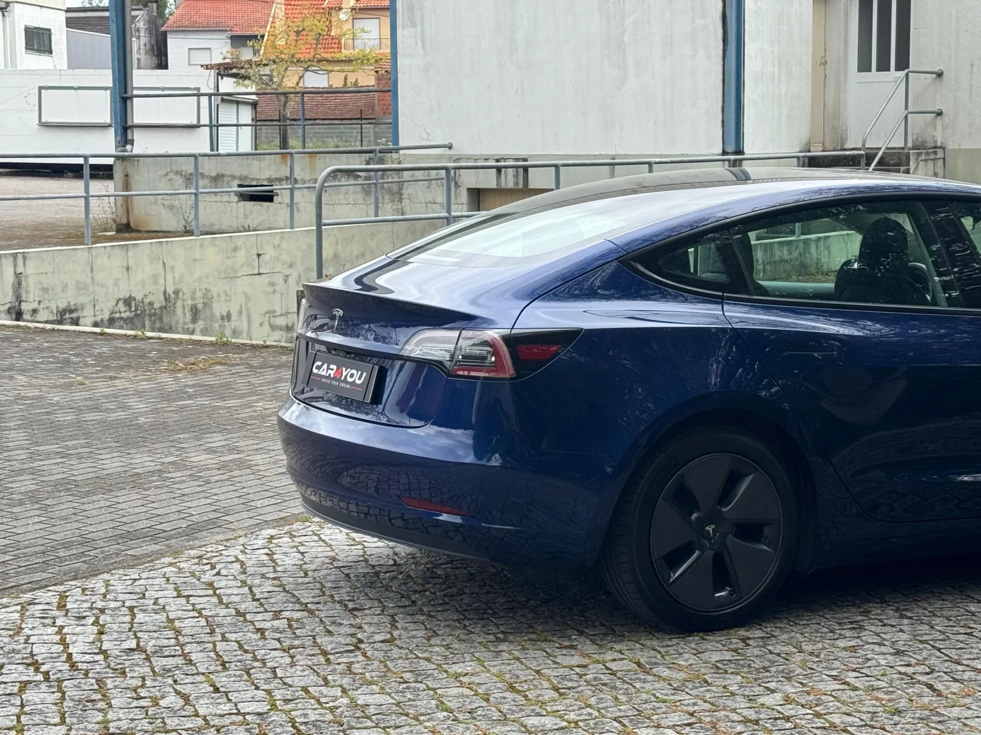 Tesla Model 3 Standard Range Plus RWD 10