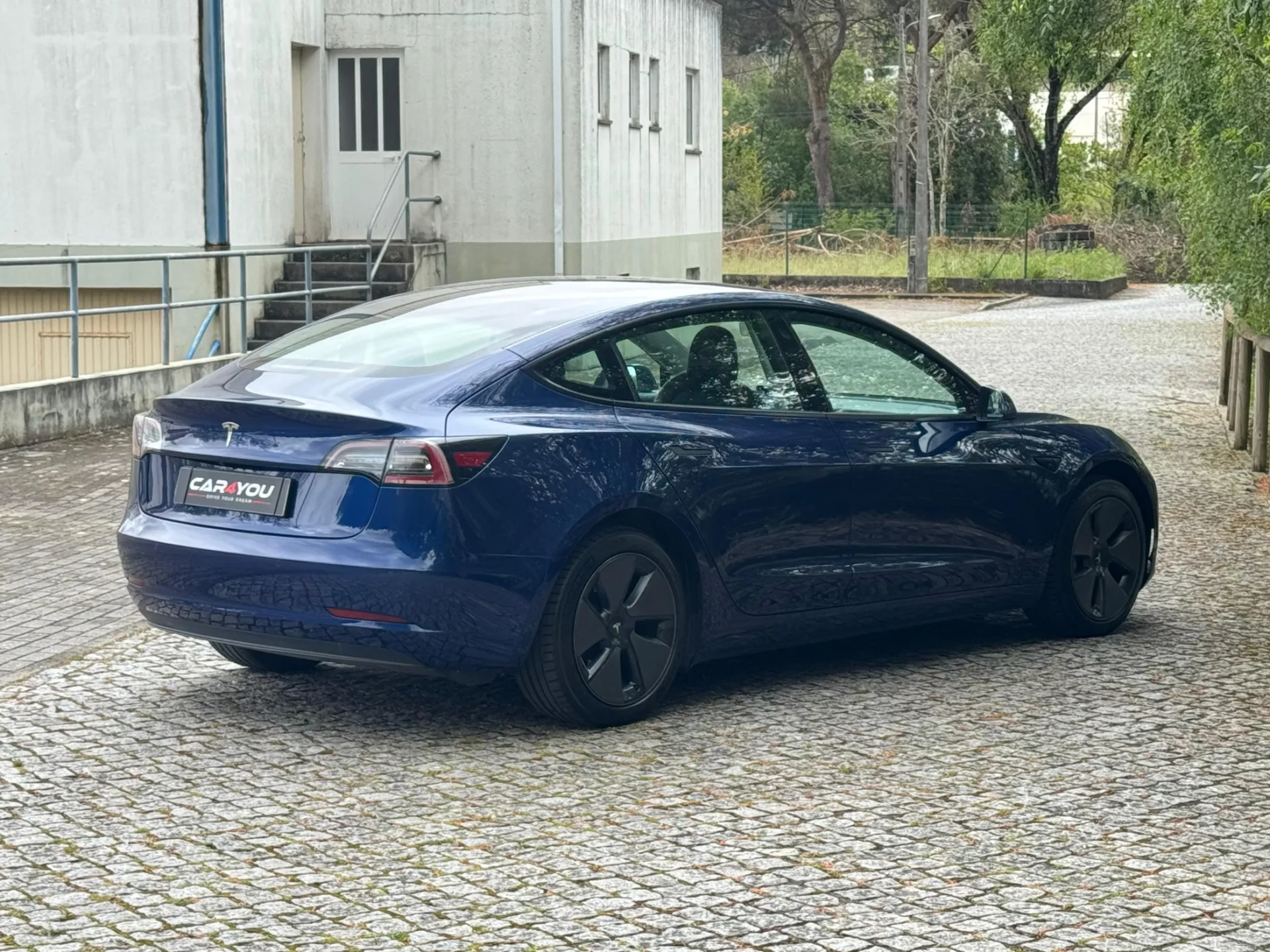 Tesla Model 3 Standard Range Plus RWD 12