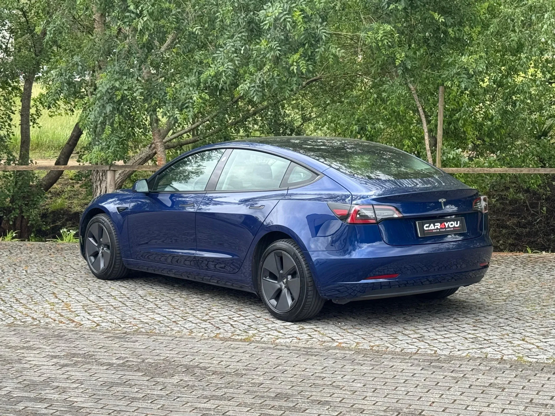 Tesla Model 3 Standard Range Plus RWD 14