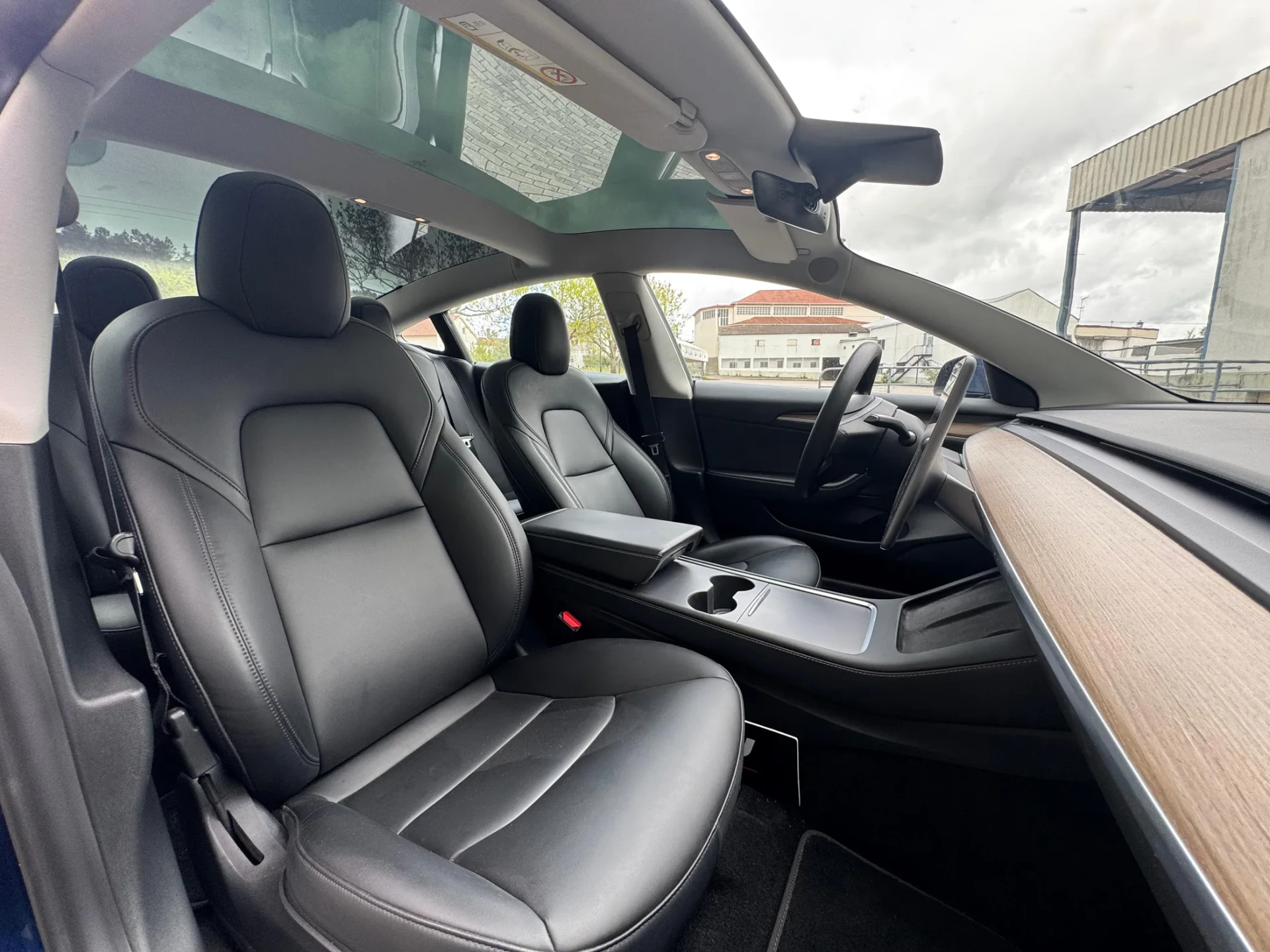 Tesla Model 3 Standard Range Plus RWD 25