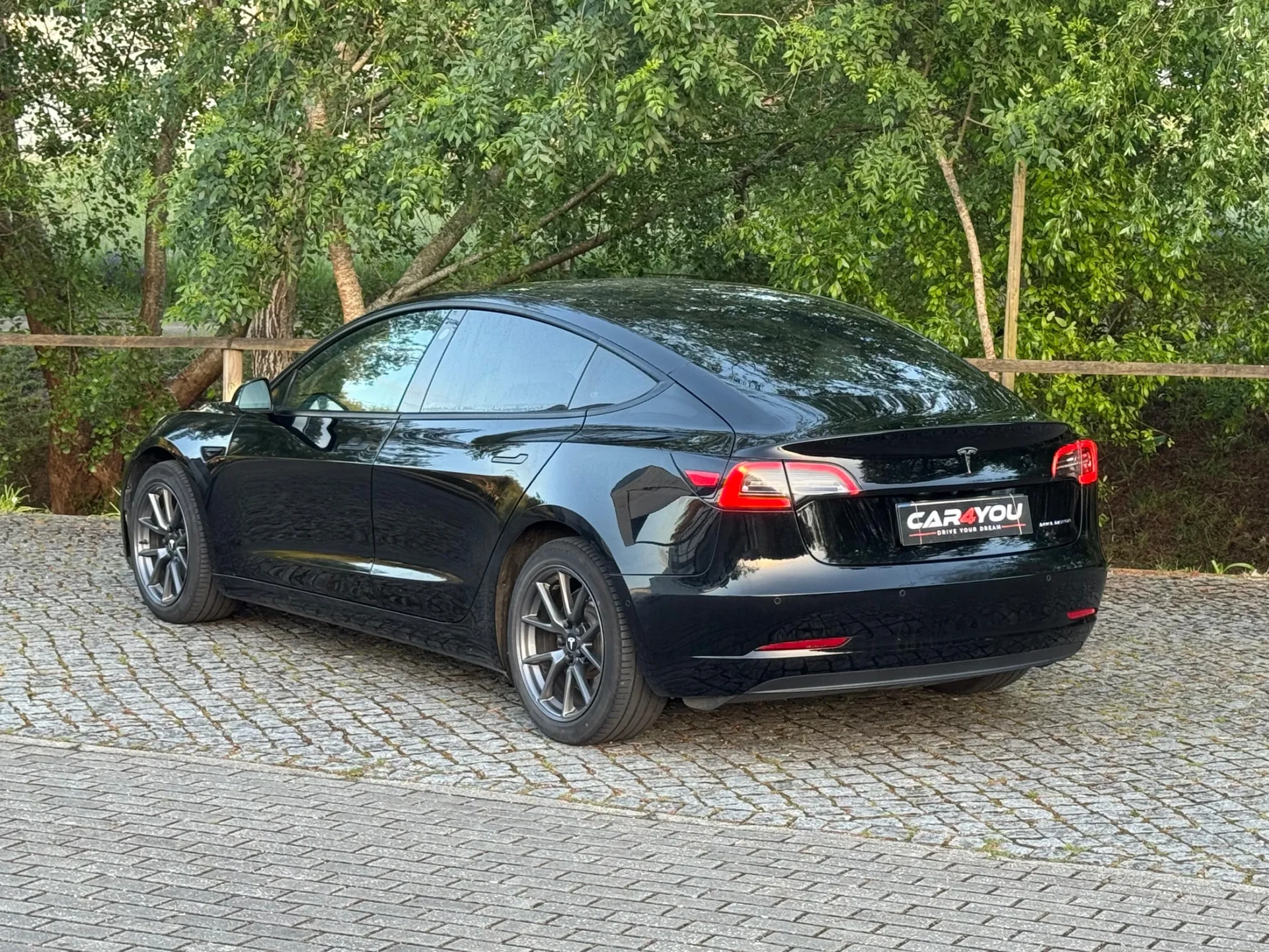 Tesla Model 3 Long Range AWD Dual Motor 8