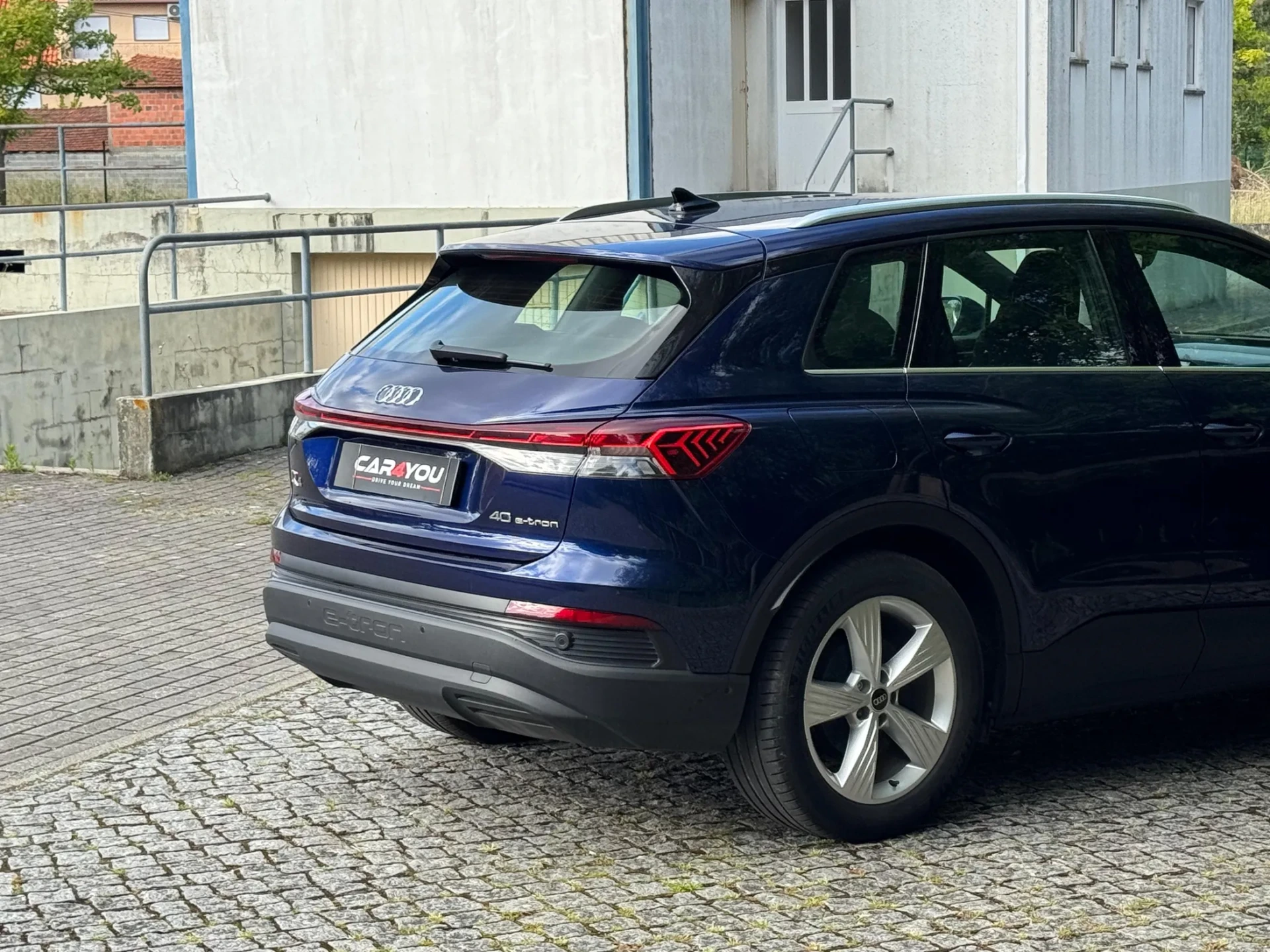 Audi Q4 e-tron 40 63 kWh SE Business 5