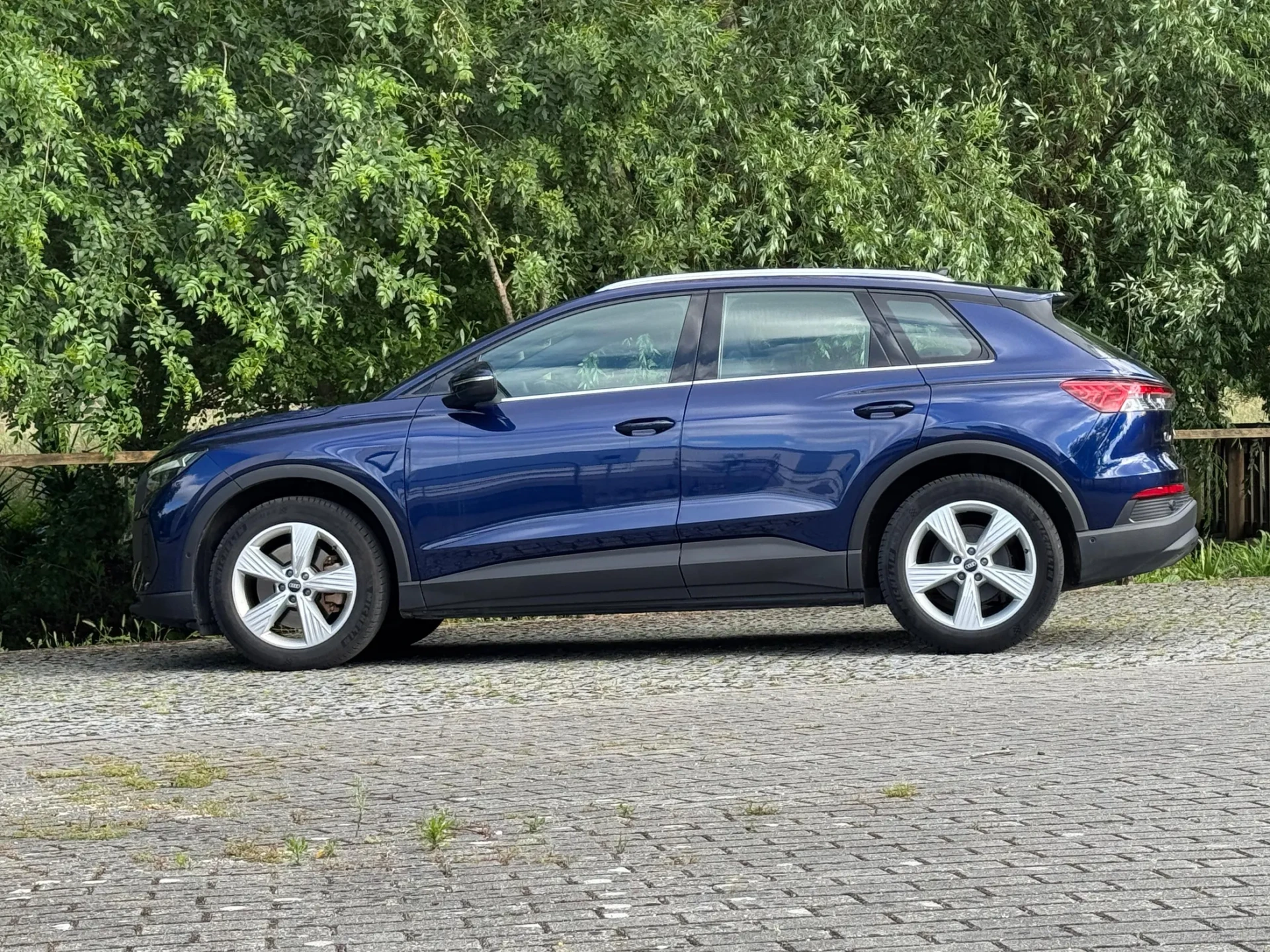 Audi Q4 e-tron 40 63 kWh SE Business 8