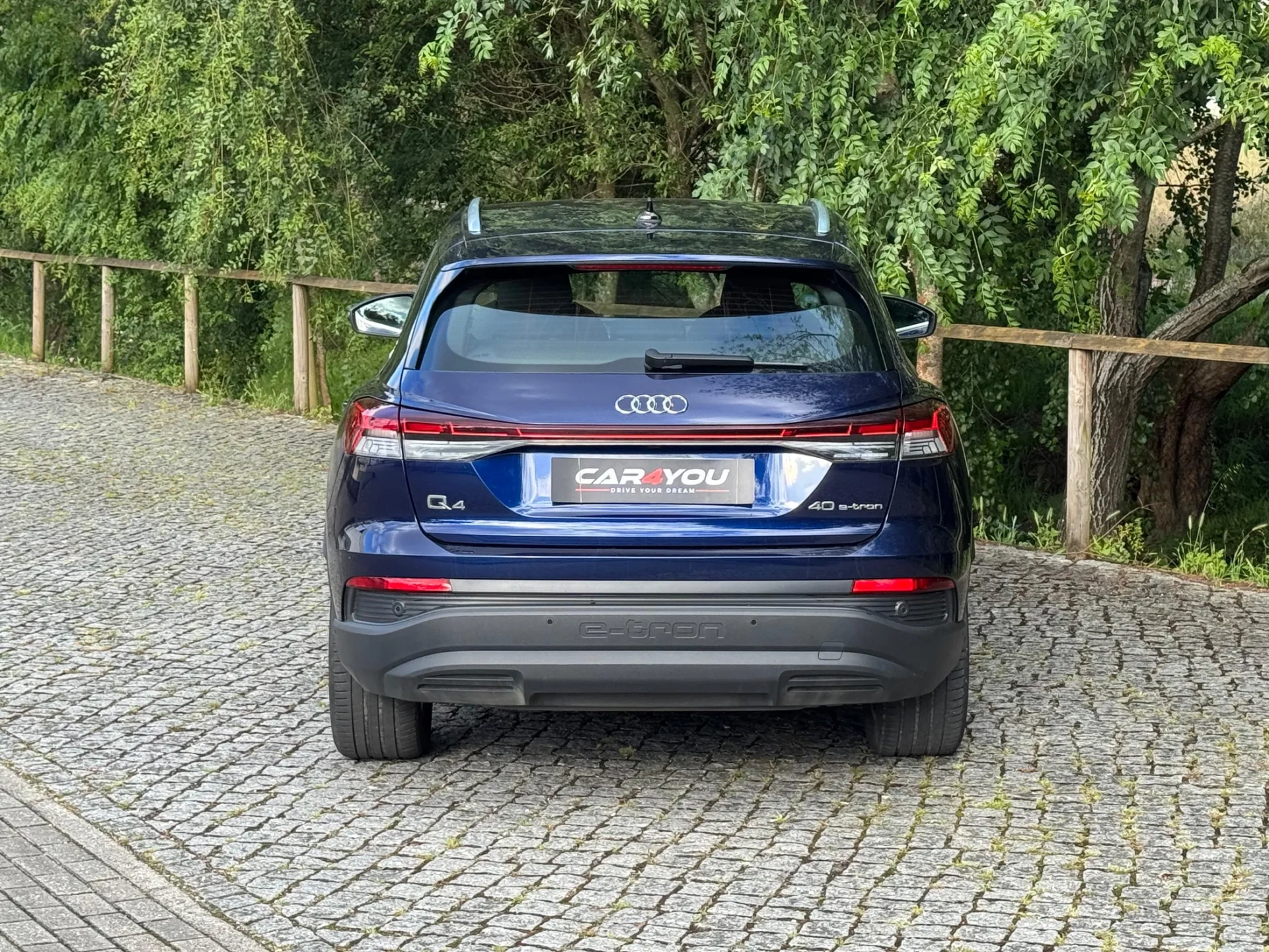 Audi Q4 e-tron 40 63 kWh SE Business 14