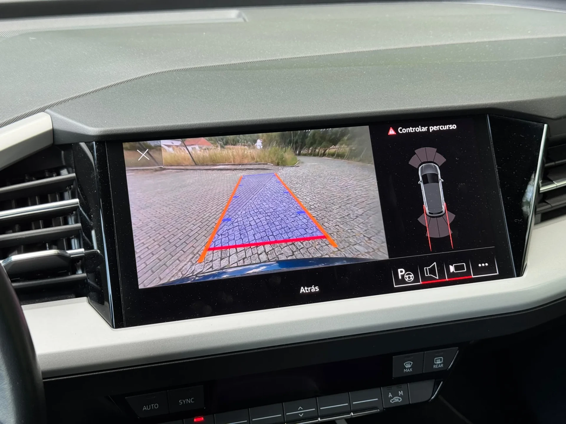 Audi Q4 e-tron 40 63 kWh SE Business 16