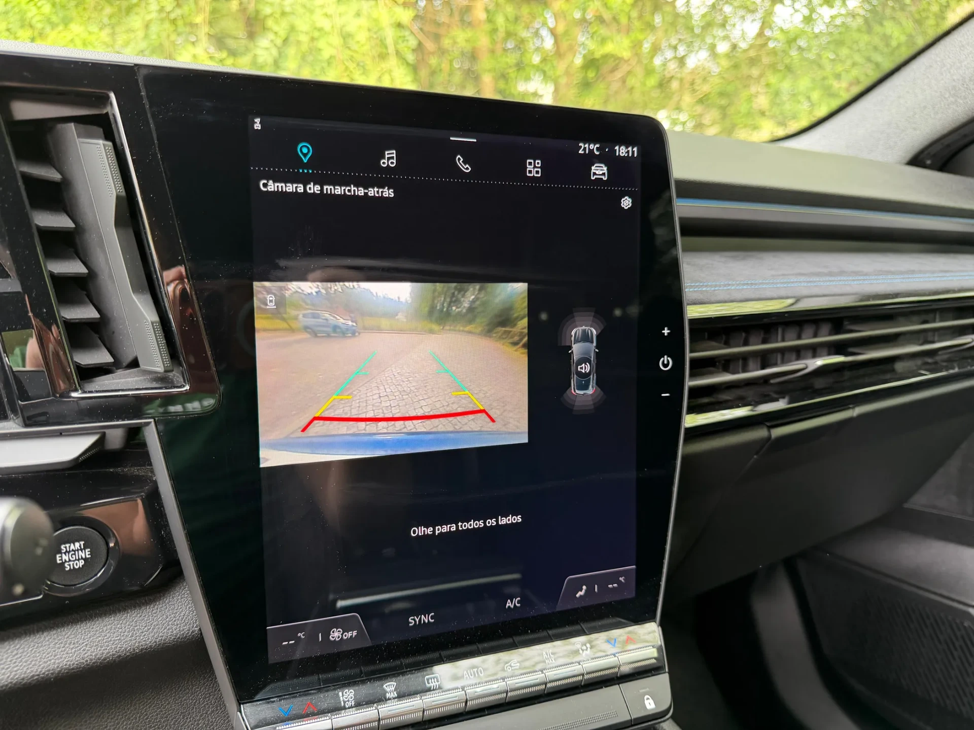 Renault Austral 1.2 Full Hybrid E-Tech Esprit Alpine 31