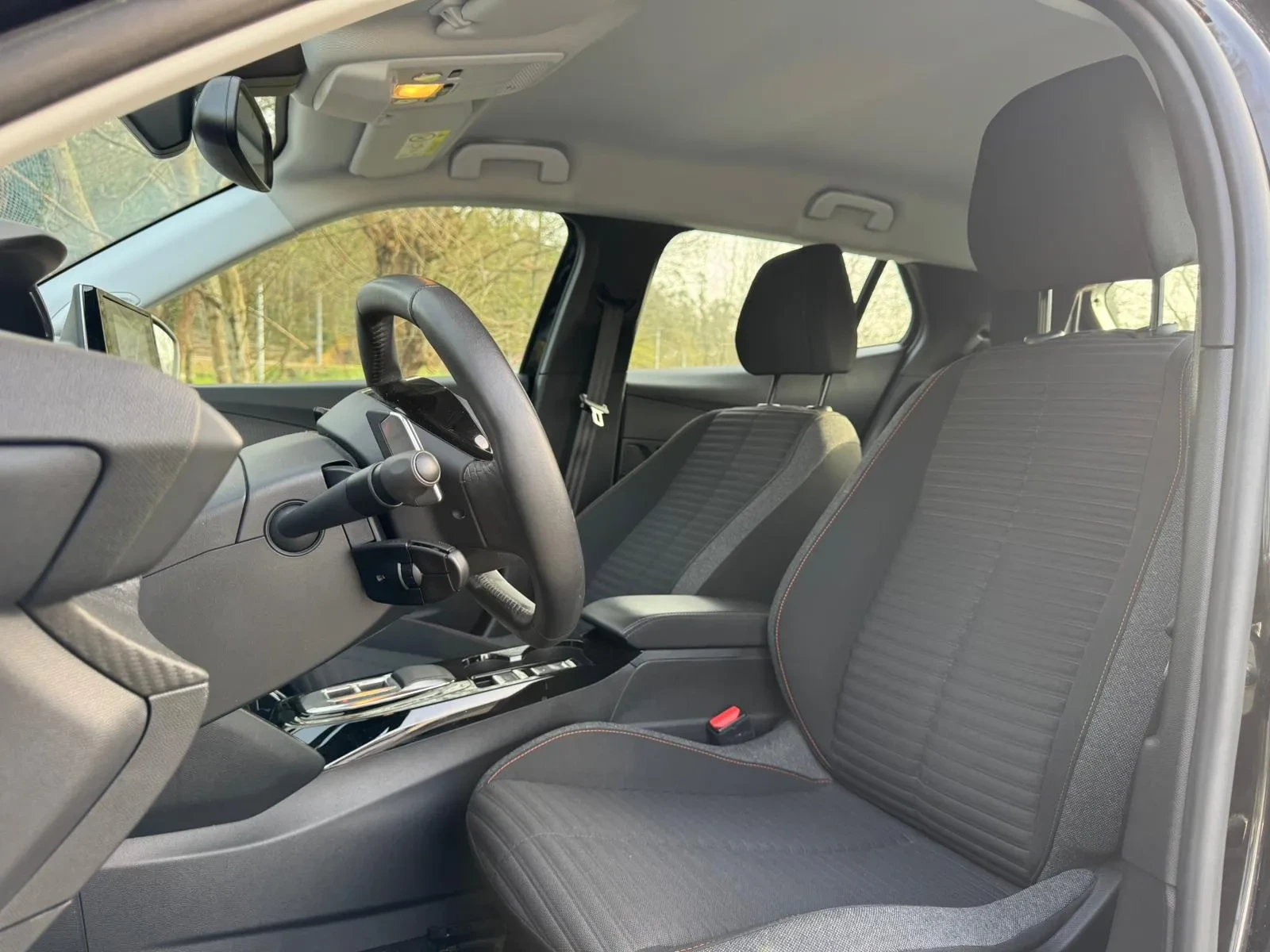 Peugeot 2008 1.2 PureTech Allure Pack EAT8 25