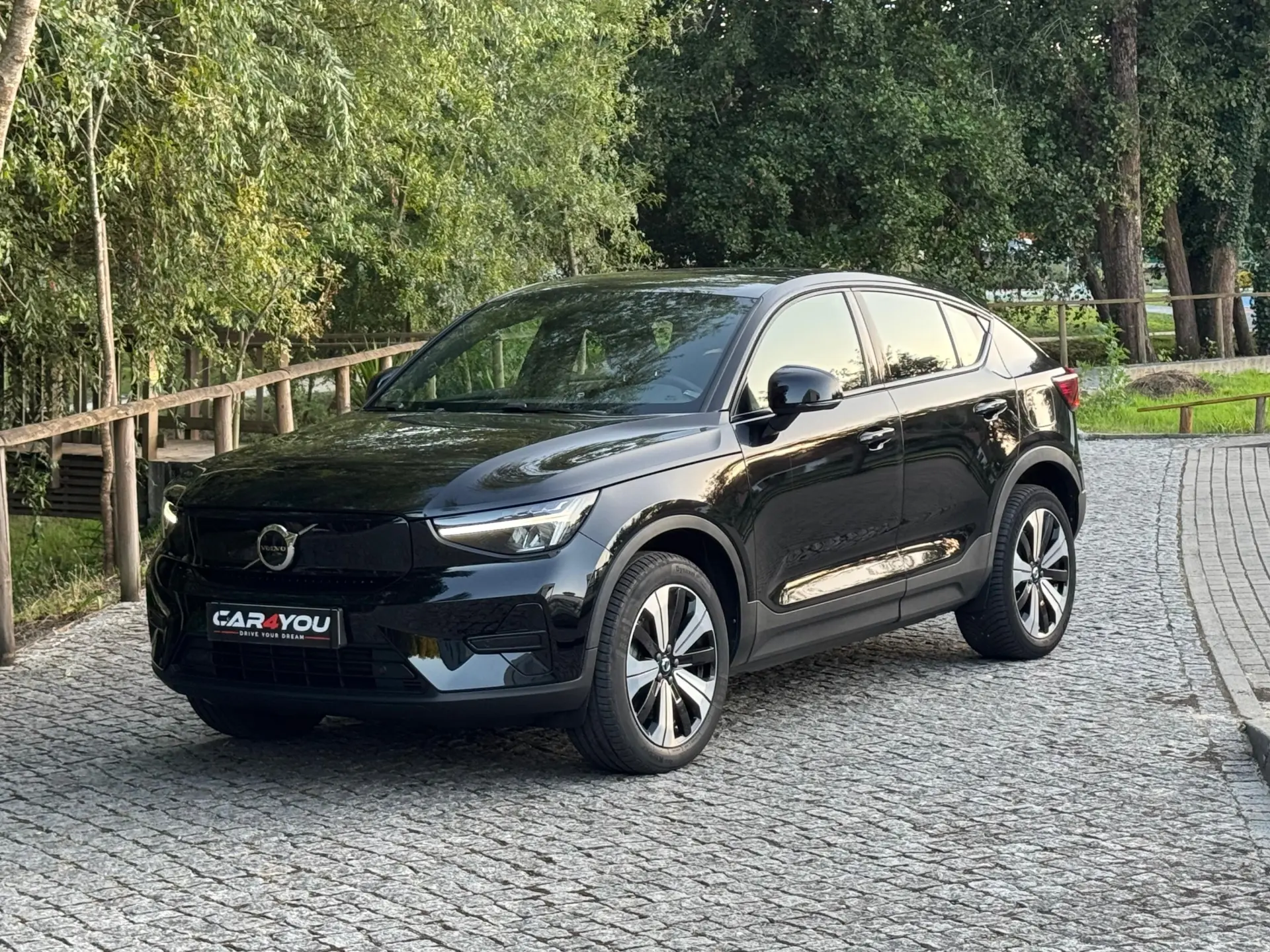 Volvo C40 Recharge Plus 4
