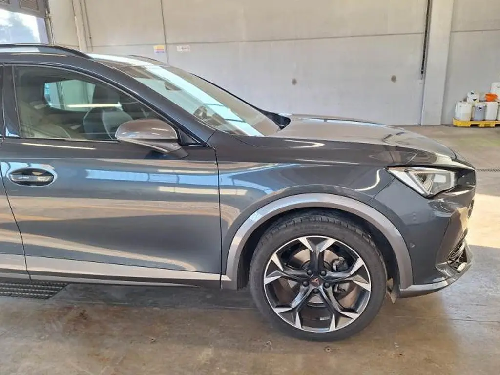Cupra Formentor 1.4 e-Hybrid DSG 8