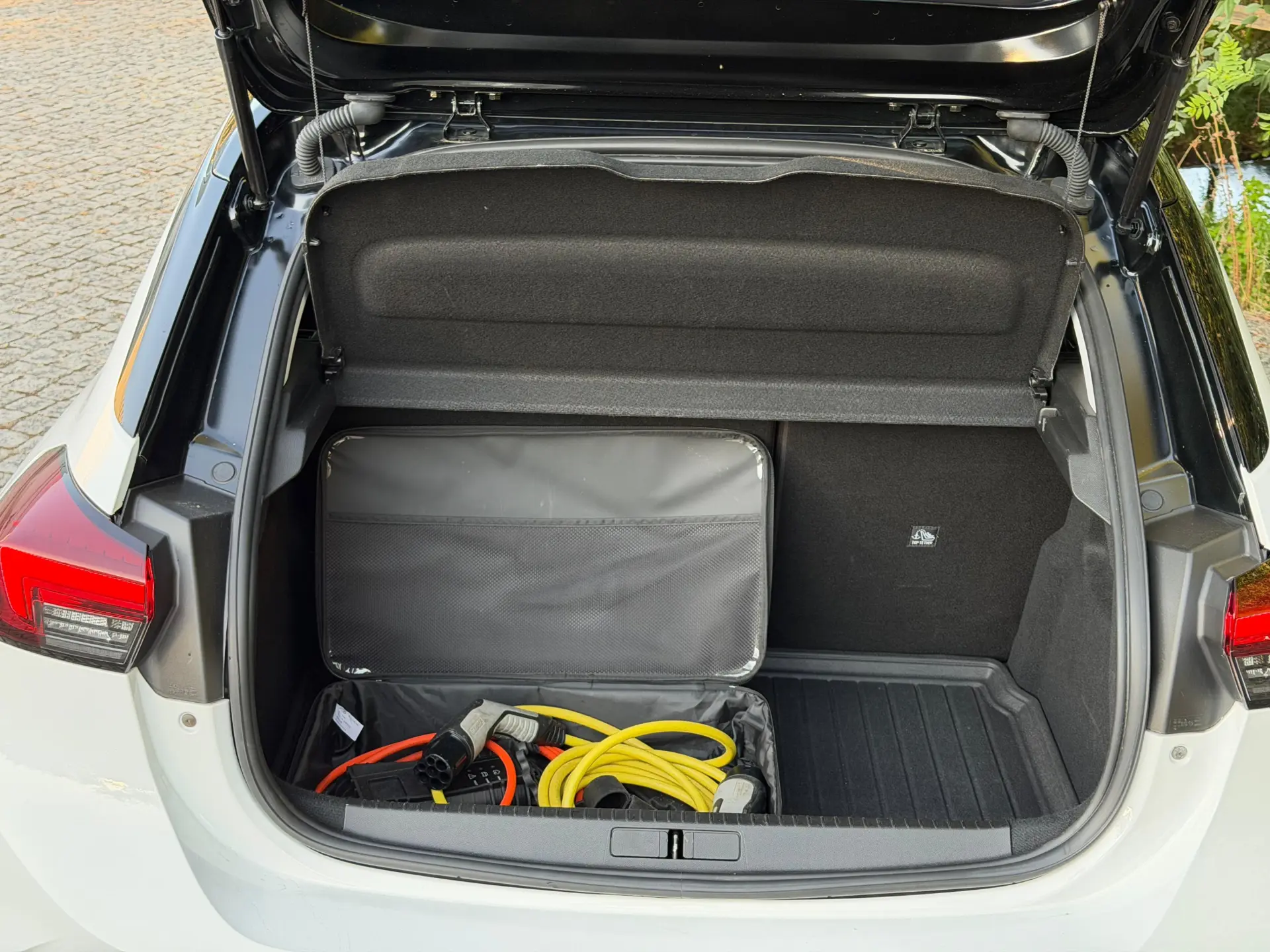 Opel Corsa-e Elegance 14